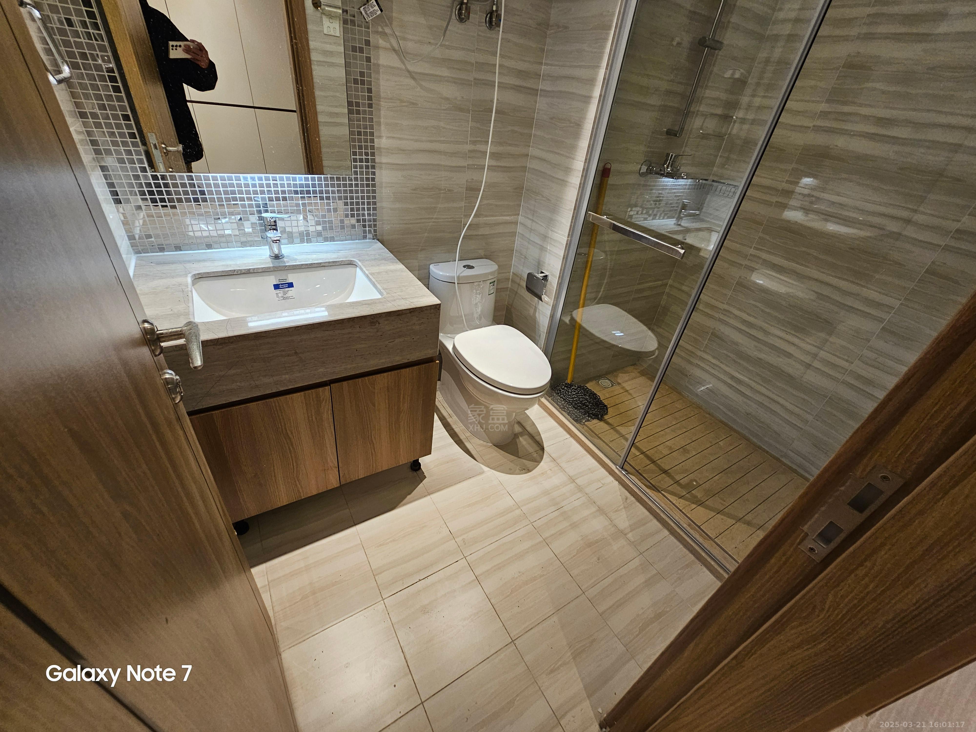 恒大华府 1室1厅1卫 1400.0元/月 恒大华府 1室1厅1卫 1400.0元/月室内图