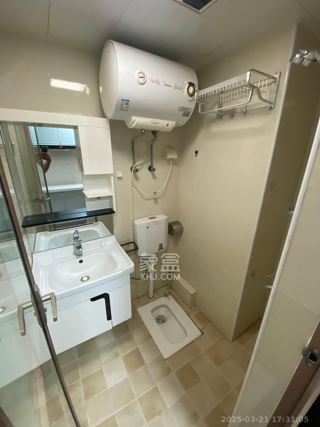 中建芙蓉嘉苑 1室1厅1卫 1100.0元/月 中建芙蓉嘉苑 1室1厅1卫 1100.0元/月室内图