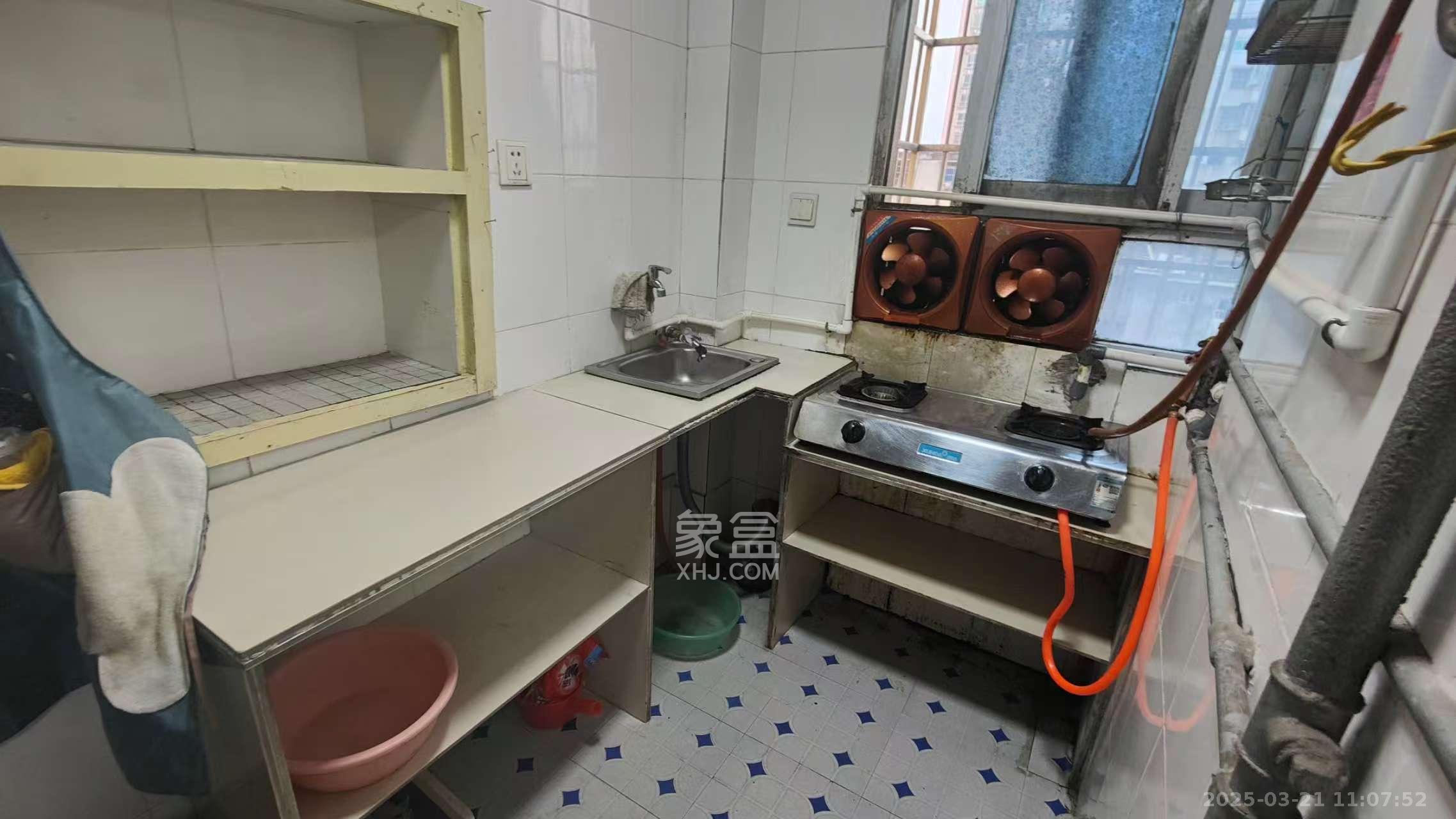 南门口散盘 1室1厅1卫 1200.0元/月 南门口散盘 1室1厅1卫 1200.0元/月室内图