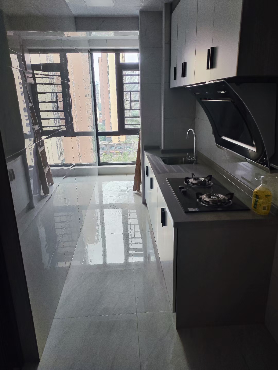 青春里  2室1厅1卫    58.0万 青春里  2室1厅1卫    58.0万