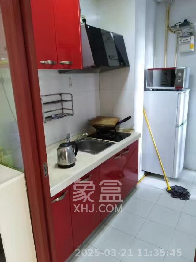 中天广场  1室1厅1卫   2200.00元/月室内图