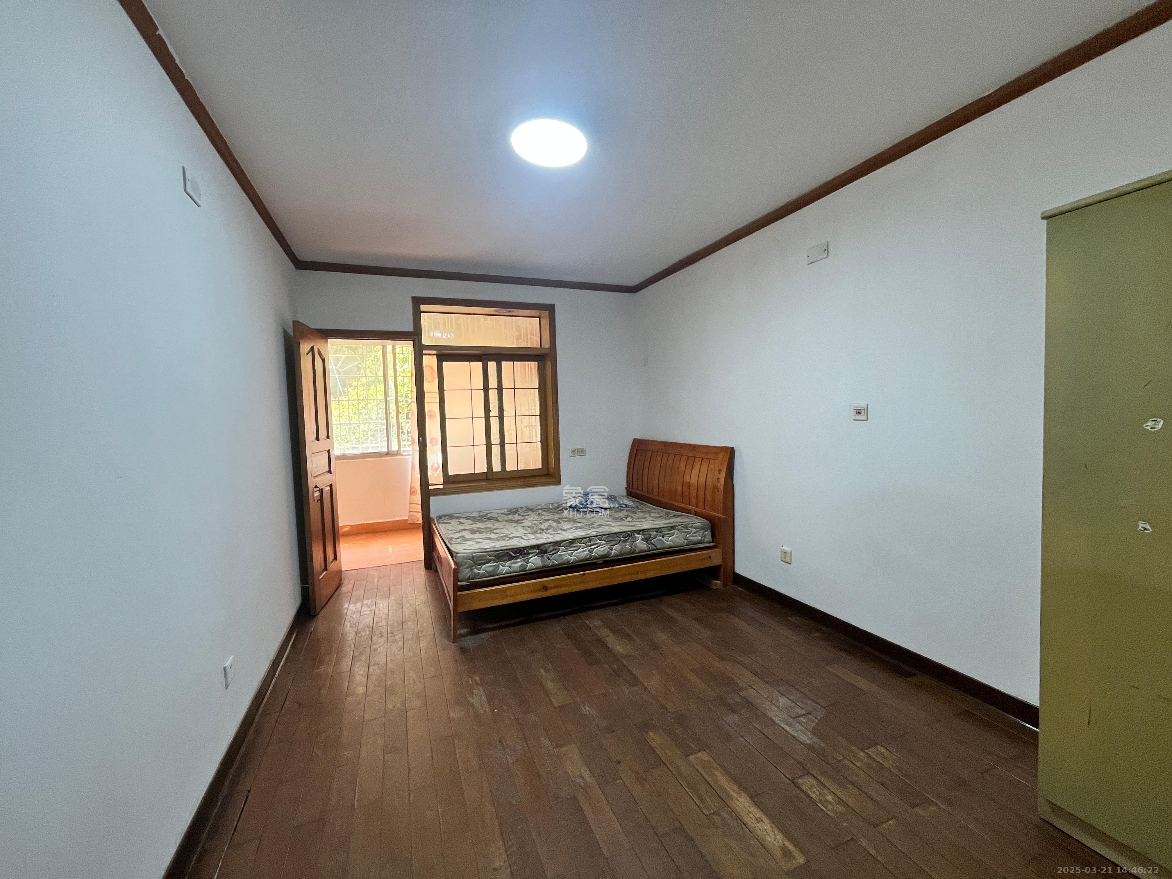 鴻福園  3室2廳2衛(wèi)   2800.00元/月室內(nèi)圖