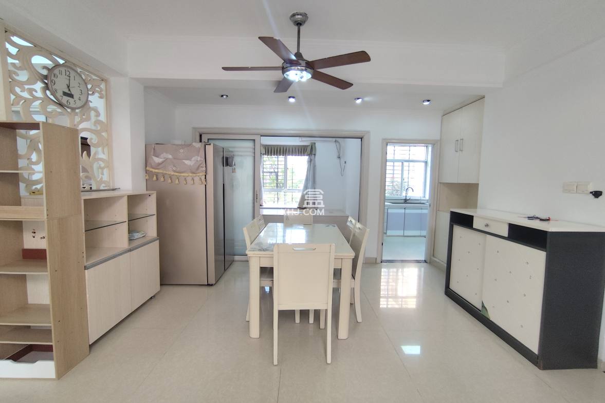 宝源花园 3室2厅1卫 2500.00元/月 宝源花园 3室2厅1卫 2500.00元/月室内图