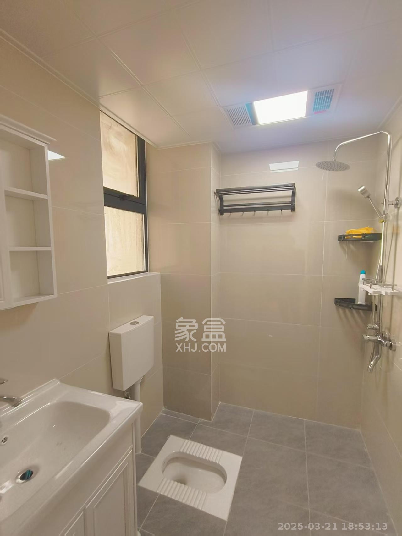 五矿万境水岸 3室2厅1卫 1600.0元/月 五矿万境水岸 3室2厅1卫 1600.0元/月室内图