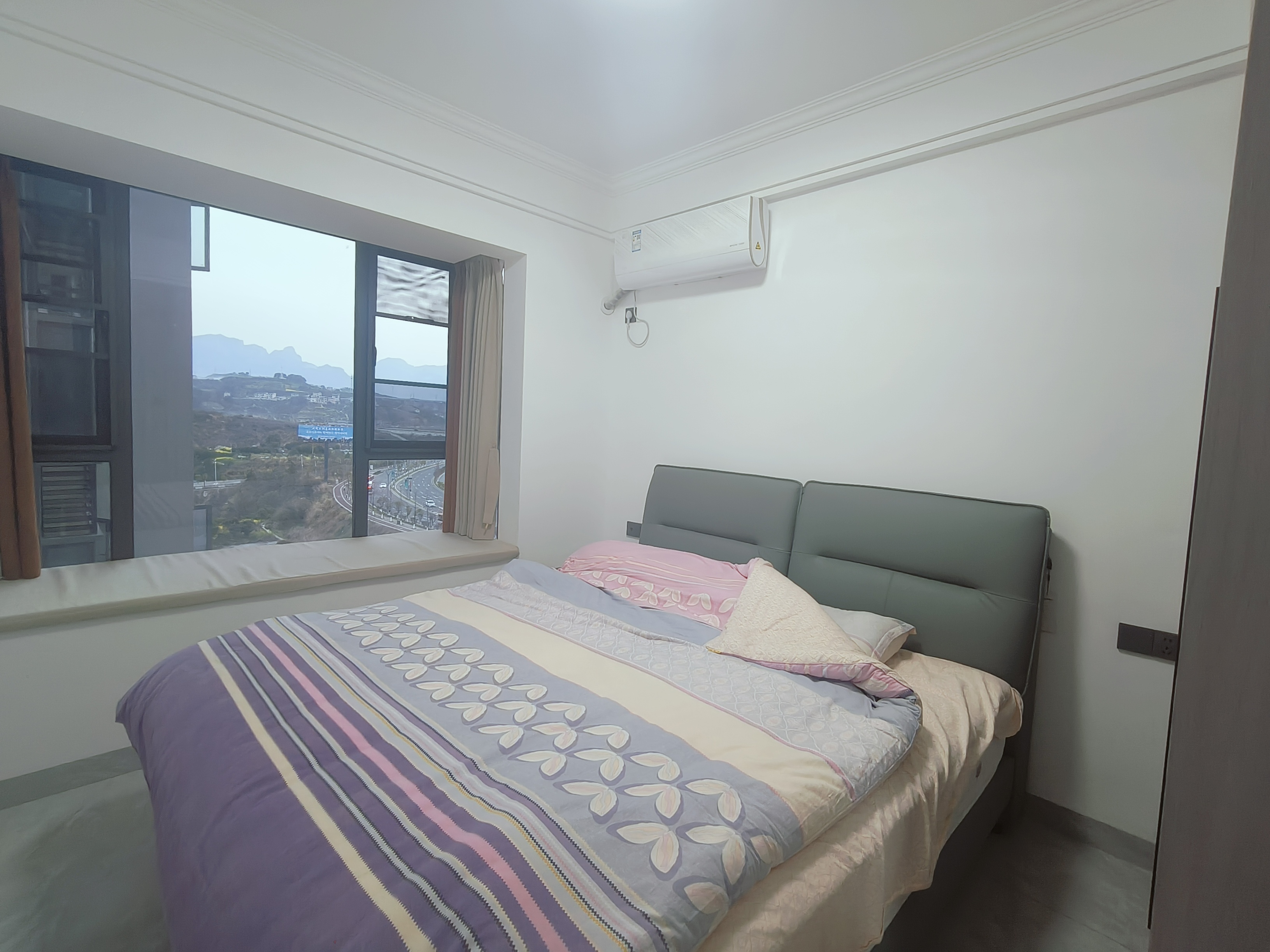 宁邦广场 4室2厅2卫 1500.0元/月 宁邦广场 4室2厅2卫 1500.0元/月室内图