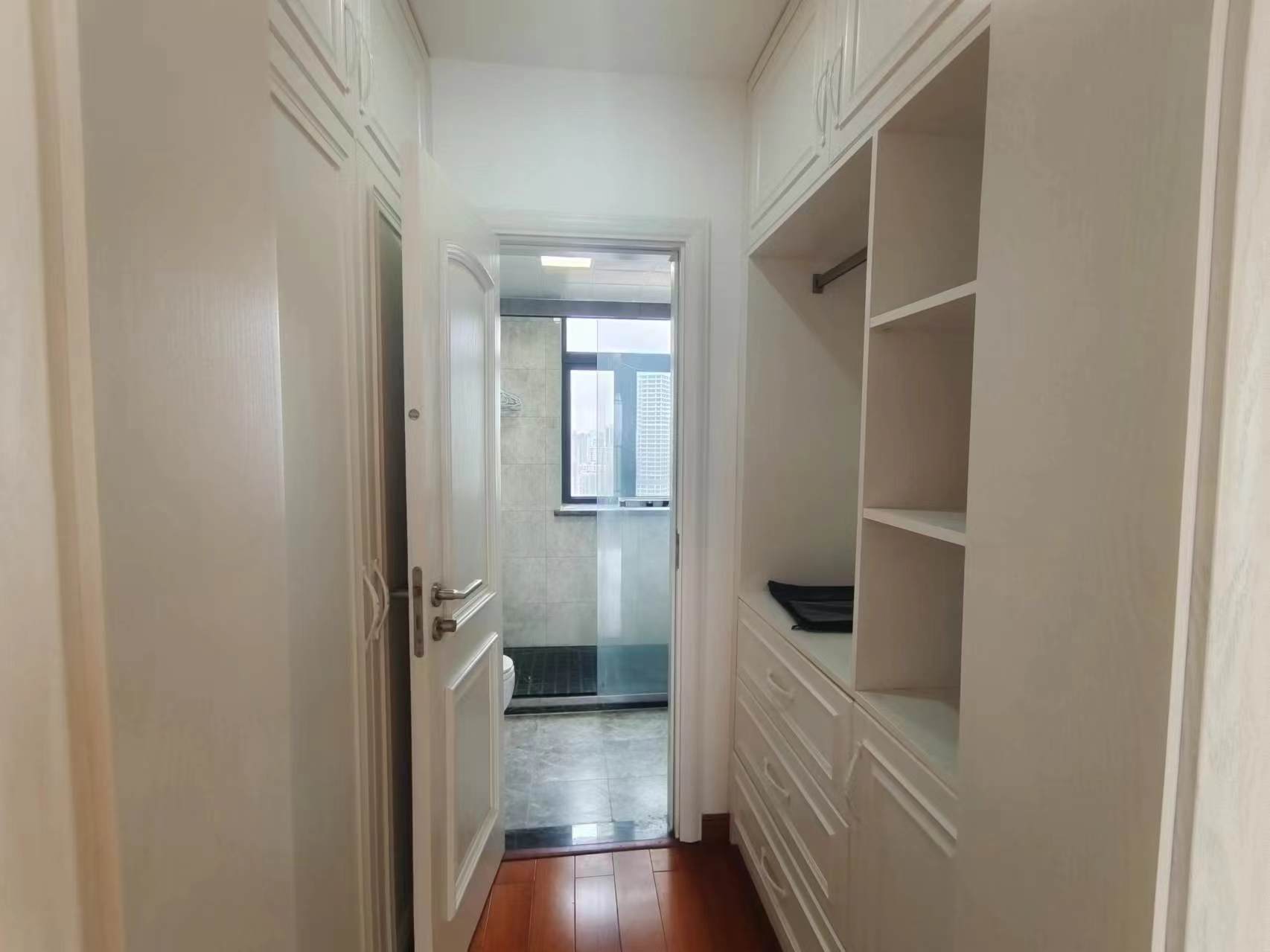 四季华庭-阳光华府 4室2厅2卫 270.0万 四季华庭-阳光华府 4室2厅2卫 270.0万室内图