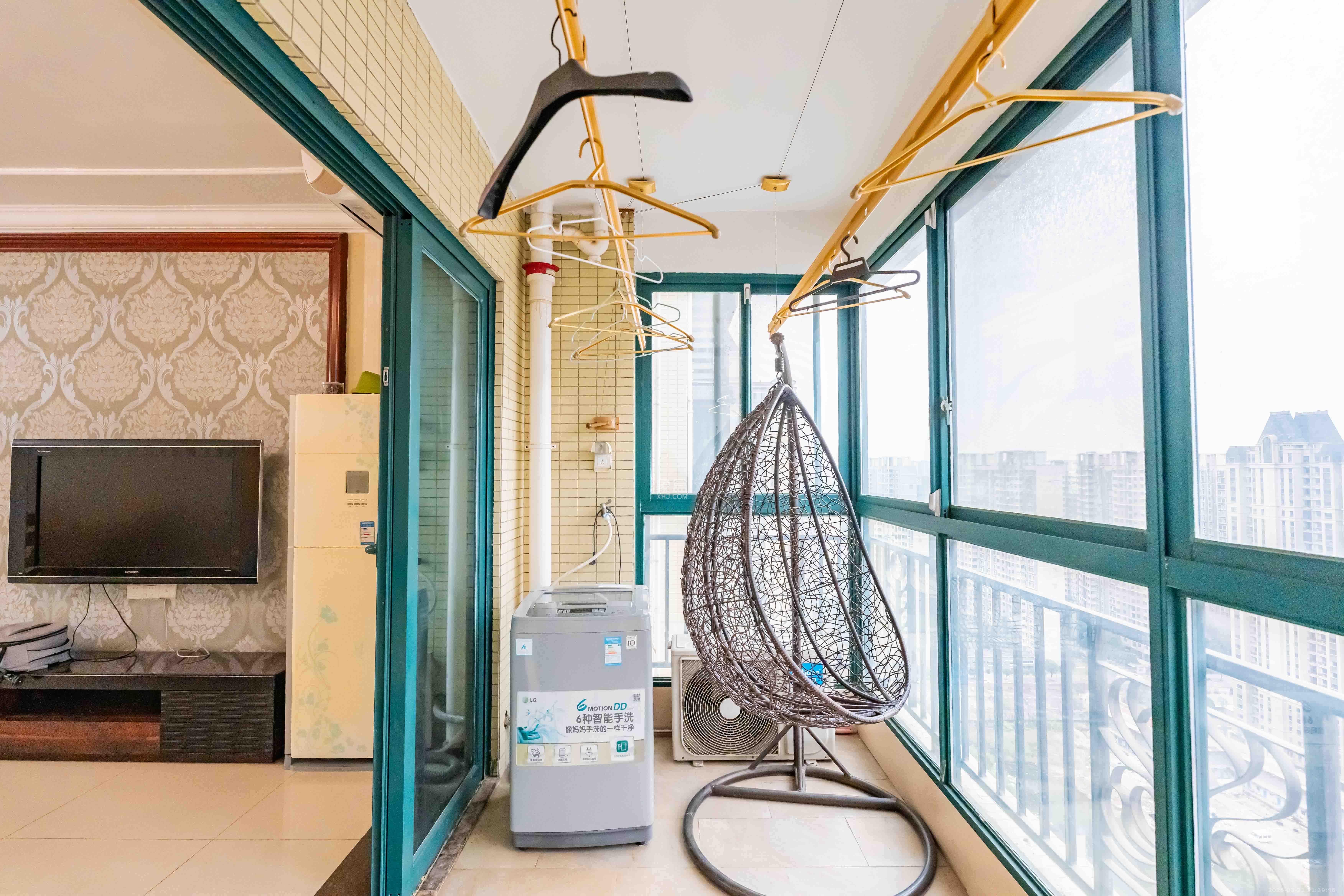 恒大雅苑 3室2厅2卫 2600.0元/月 恒大雅苑 3室2厅2卫 2600.0元/月室内图