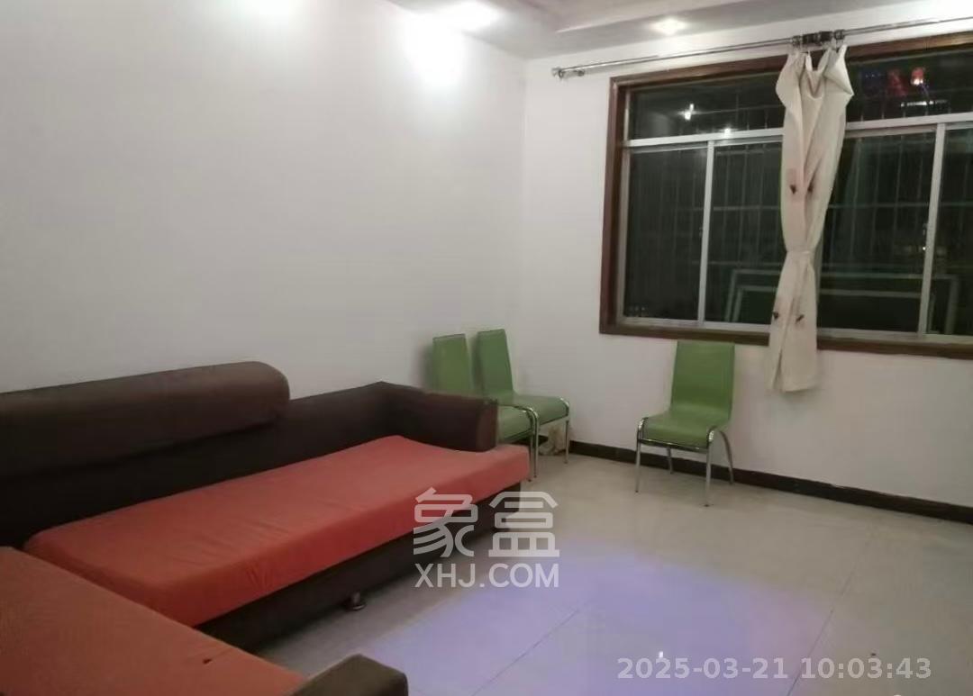 新合四村 2室2厅1卫 1800.0元/月 新合四村 2室2厅1卫 1800.0元/月室内图