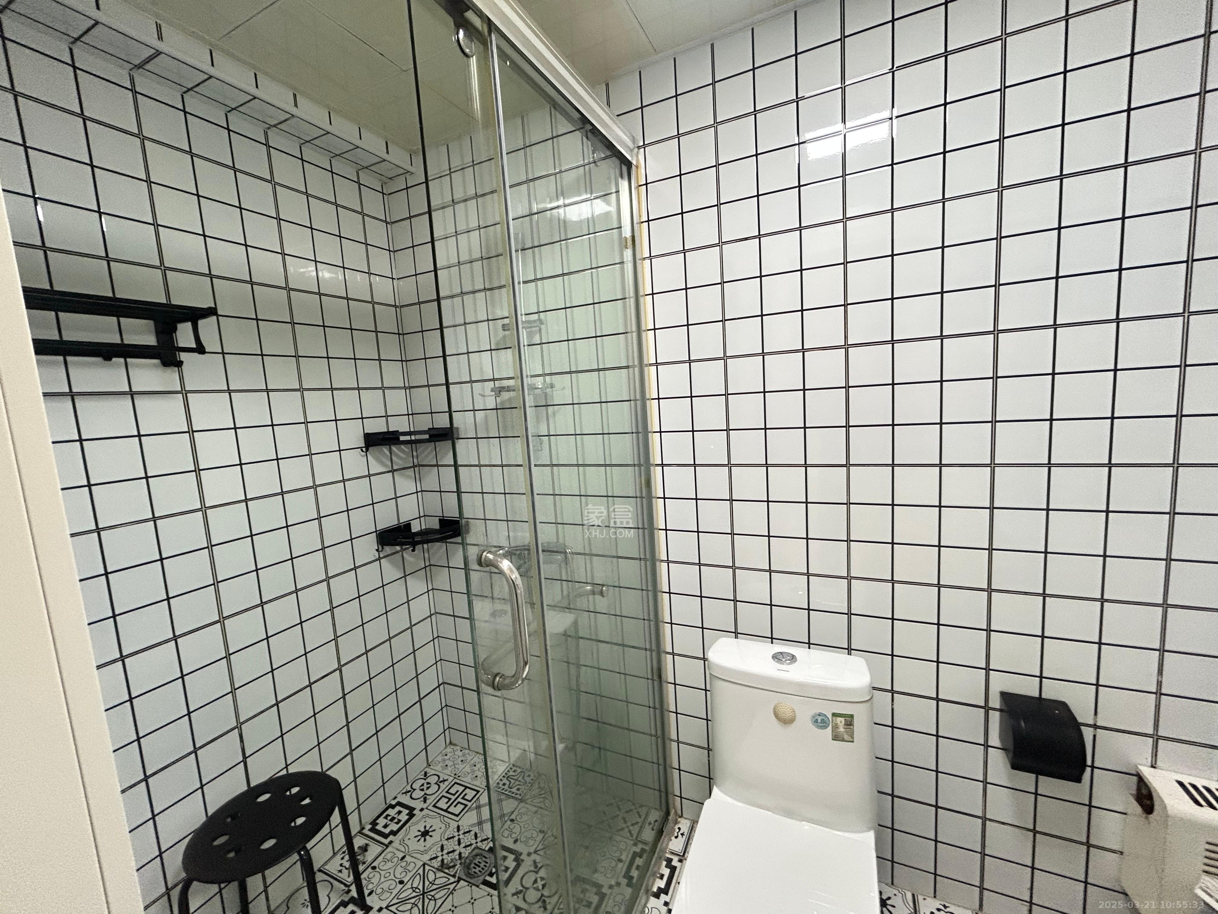 怡海星城 1室1厅1卫 1200.0元/月 怡海星城 1室1厅1卫 1200.0元/月室内图