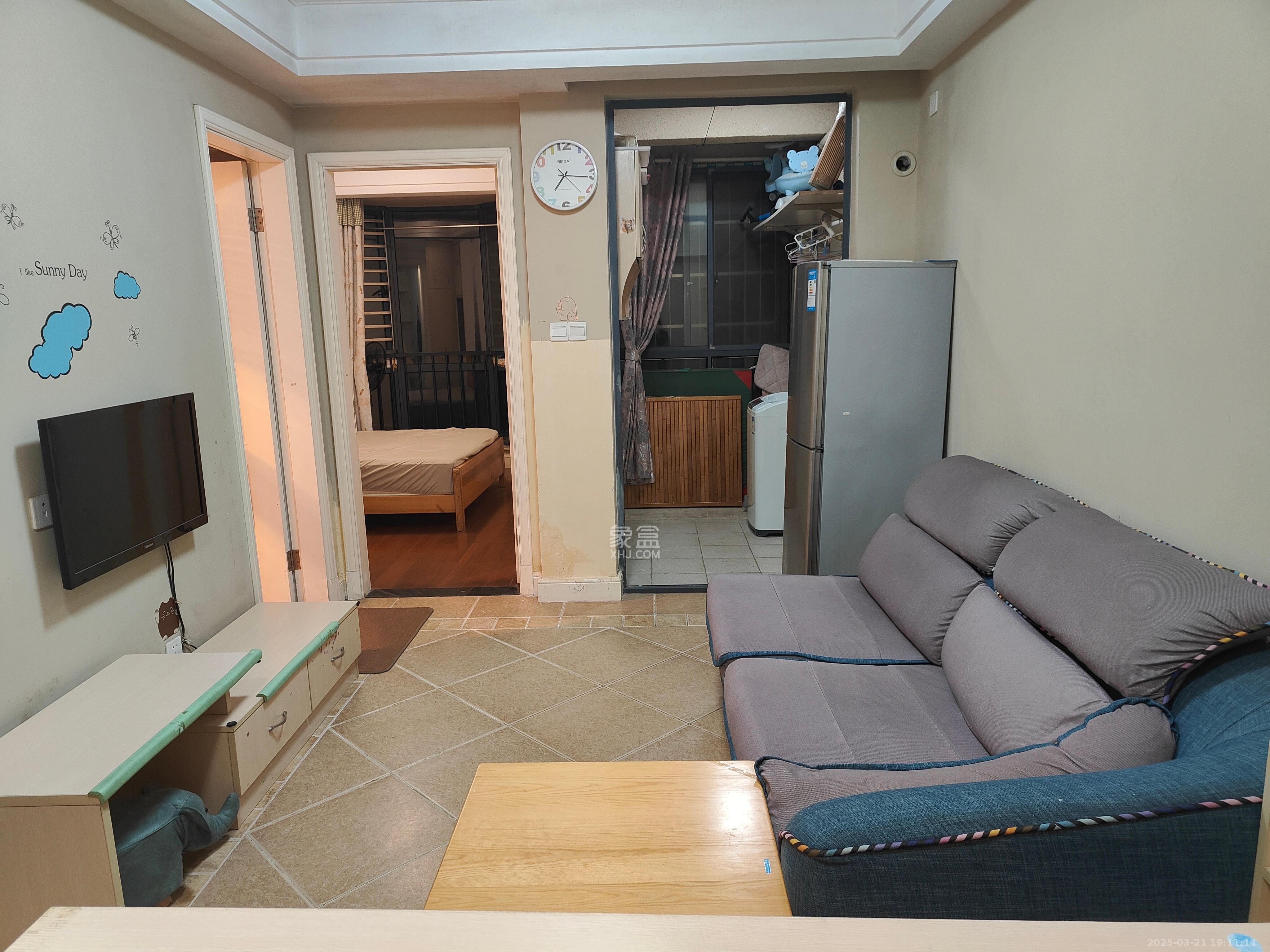 保利城(中航城国际社区、郡原美村) 1室1厅1卫 1300.0元/月 保利城(中航城国际社区、郡原美村) 1室1厅1卫 1300.0元/月室内图