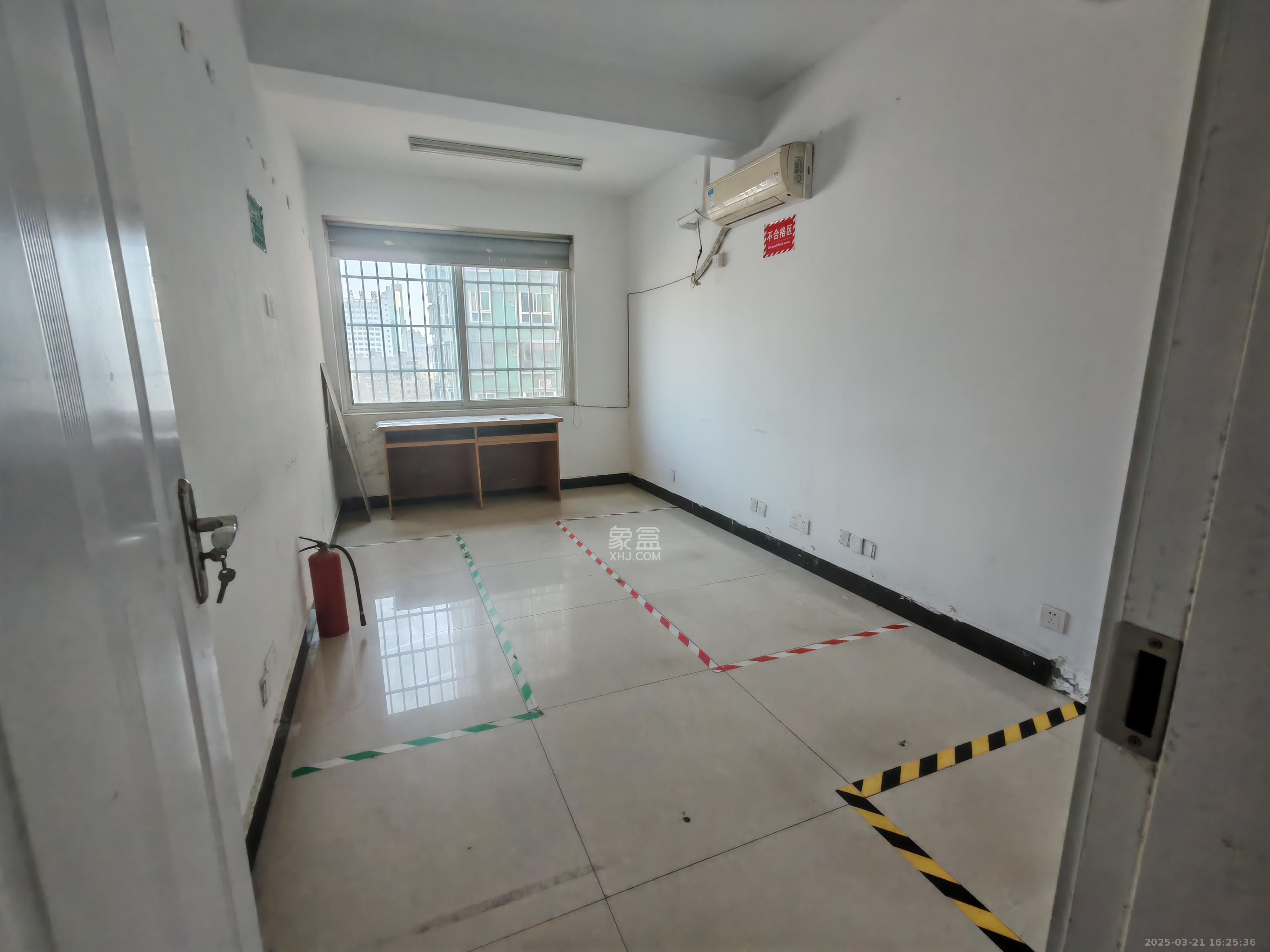 兴威名城 4室2厅2卫 4500.0元/月 兴威名城 4室2厅2卫 4500.0元/月室内图