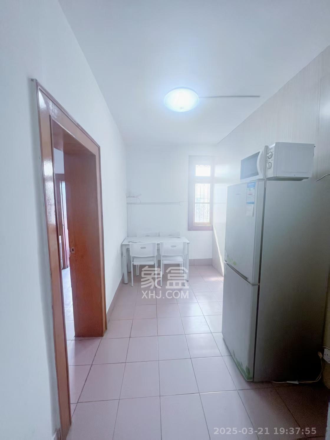 东文庙坪 3室1厅1卫 2000.0元/月 东文庙坪 3室1厅1卫 2000.0元/月室内图