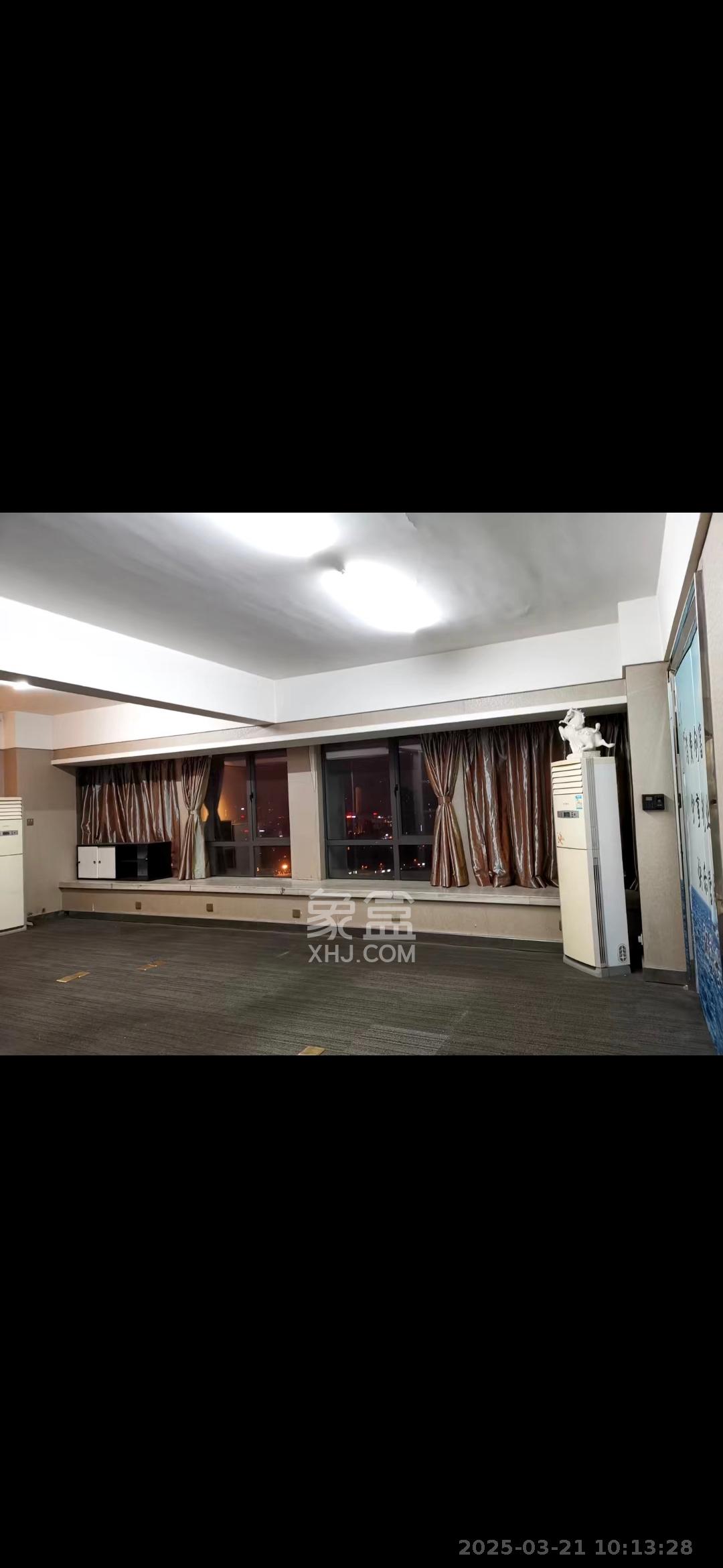 摩天一号 3室0厅0卫 3300.0元/月 摩天一号 3室0厅0卫 3300.0元/月室内图