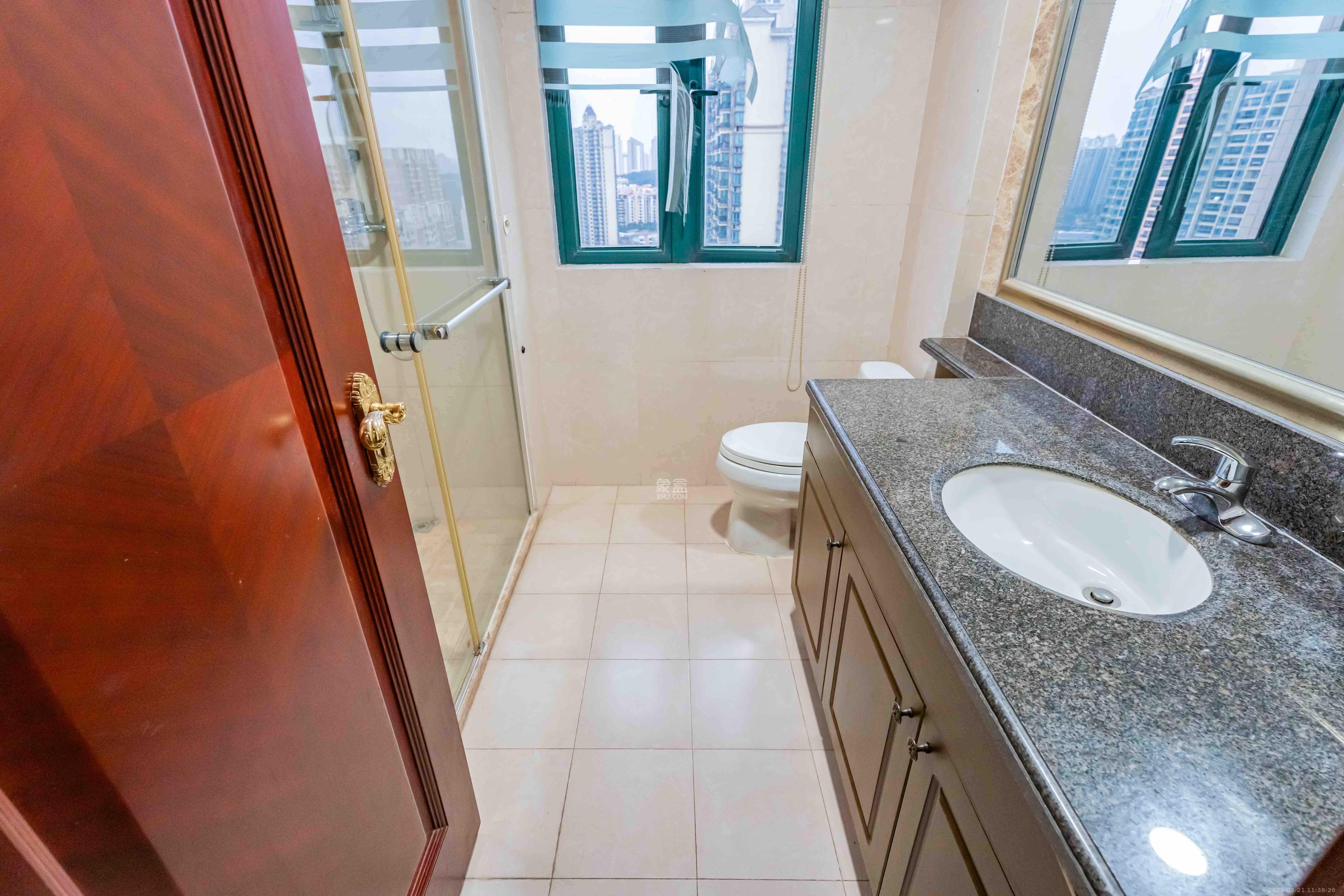 恒大雅苑 3室2厅2卫 2600.0元/月 恒大雅苑 3室2厅2卫 2600.0元/月室内图