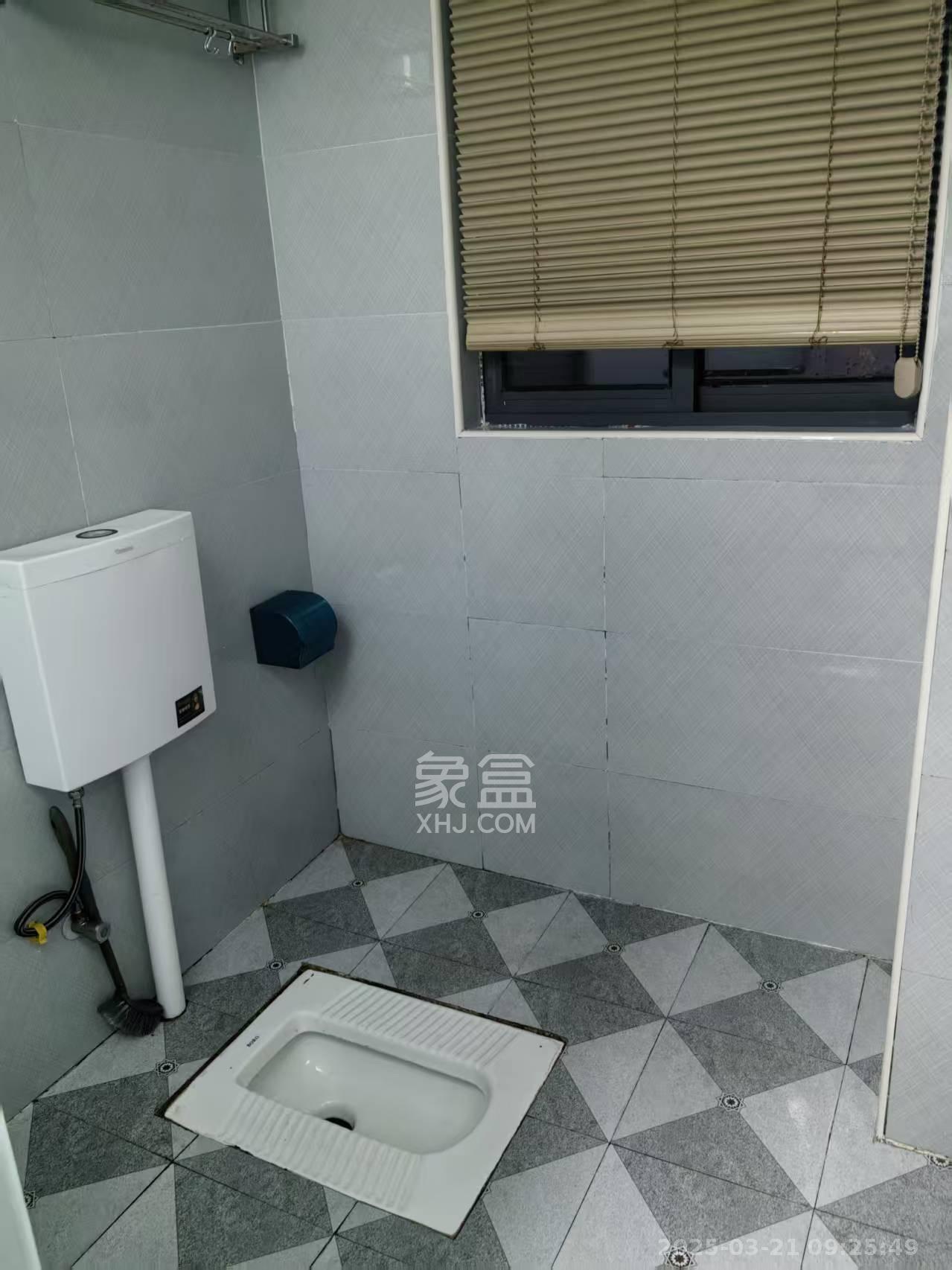 东业上城嘉苑（晟悦国际）  3室2厅2卫   2200.00元/月室内图