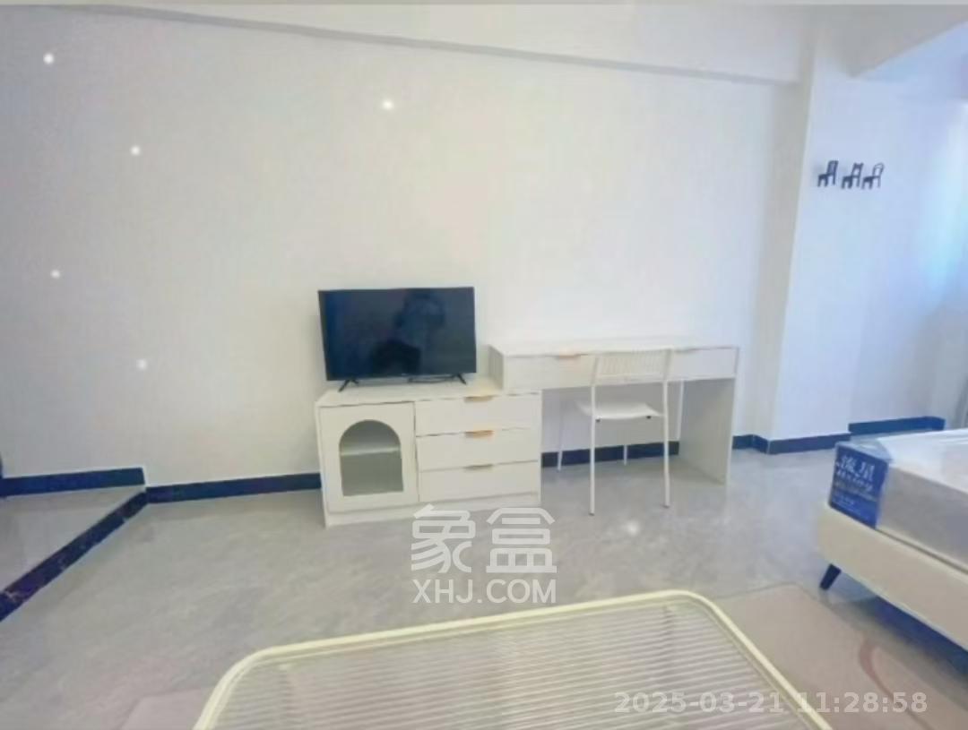芙蓉大厦  1室1厅1卫   2000.00元/月室内图1
