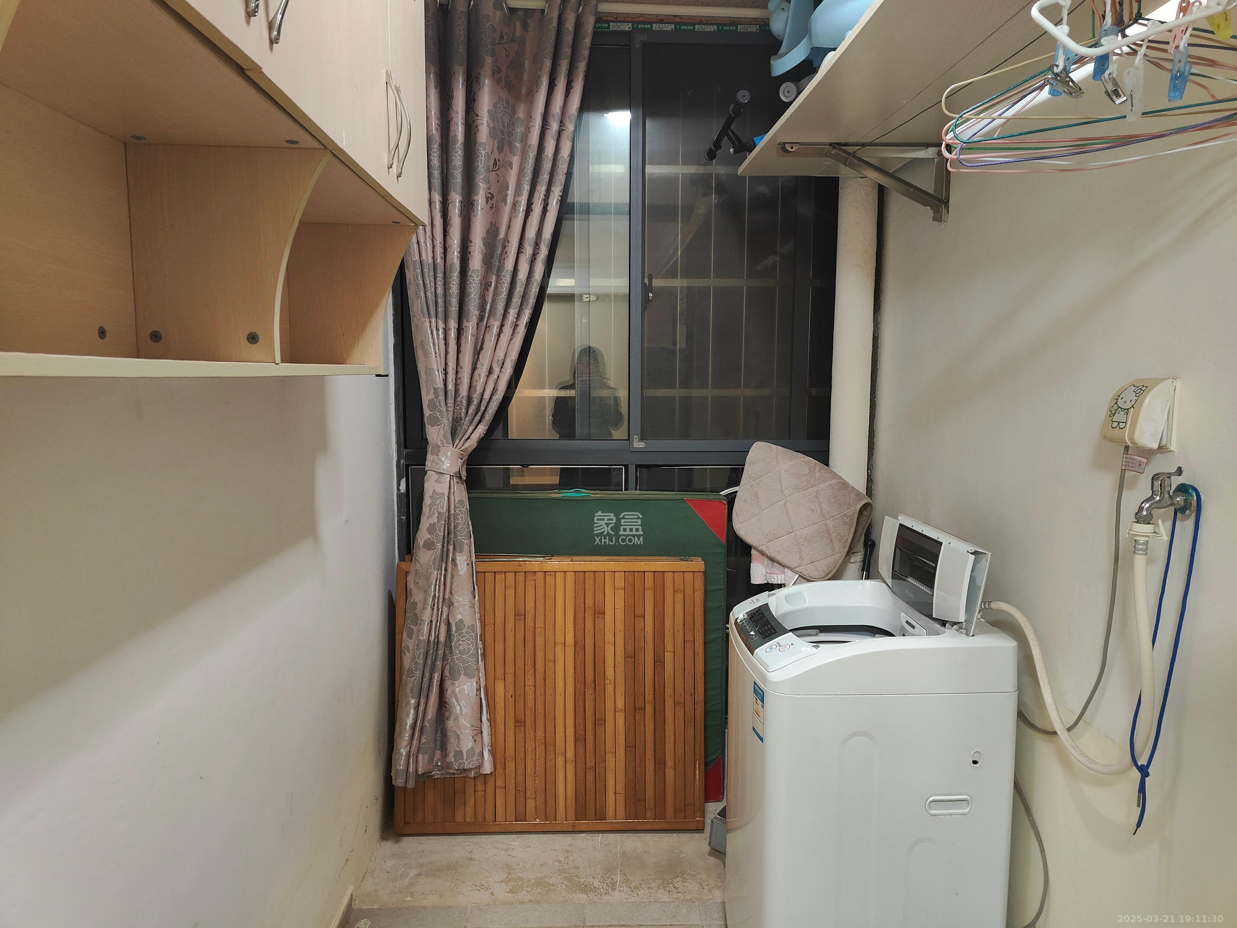 保利城(中航城国际社区、郡原美村) 1室1厅1卫 1300.0元/月 保利城(中航城国际社区、郡原美村) 1室1厅1卫 1300.0元/月室内图