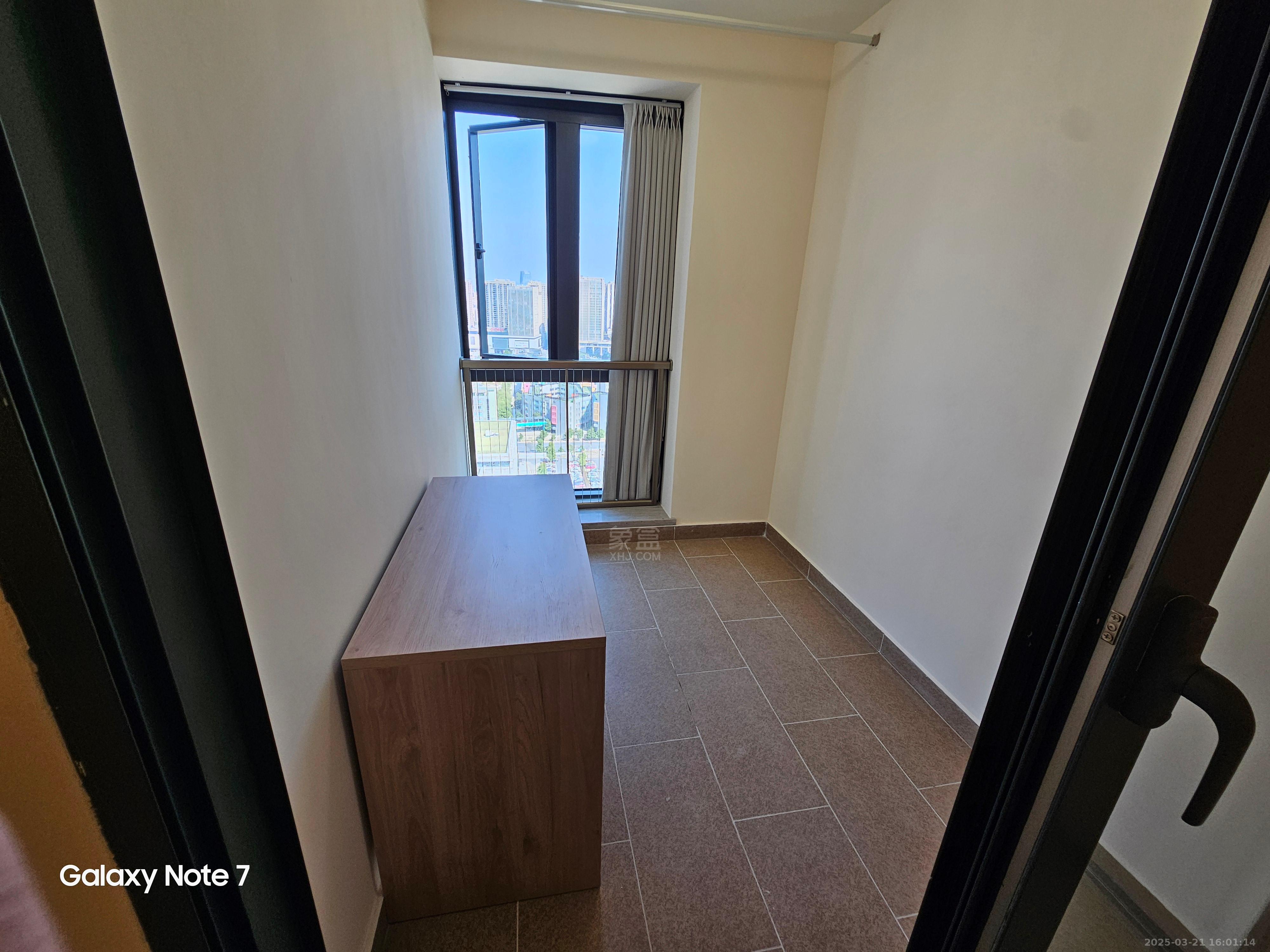 恒大华府 1室1厅1卫 1400.0元/月 恒大华府 1室1厅1卫 1400.0元/月室内图