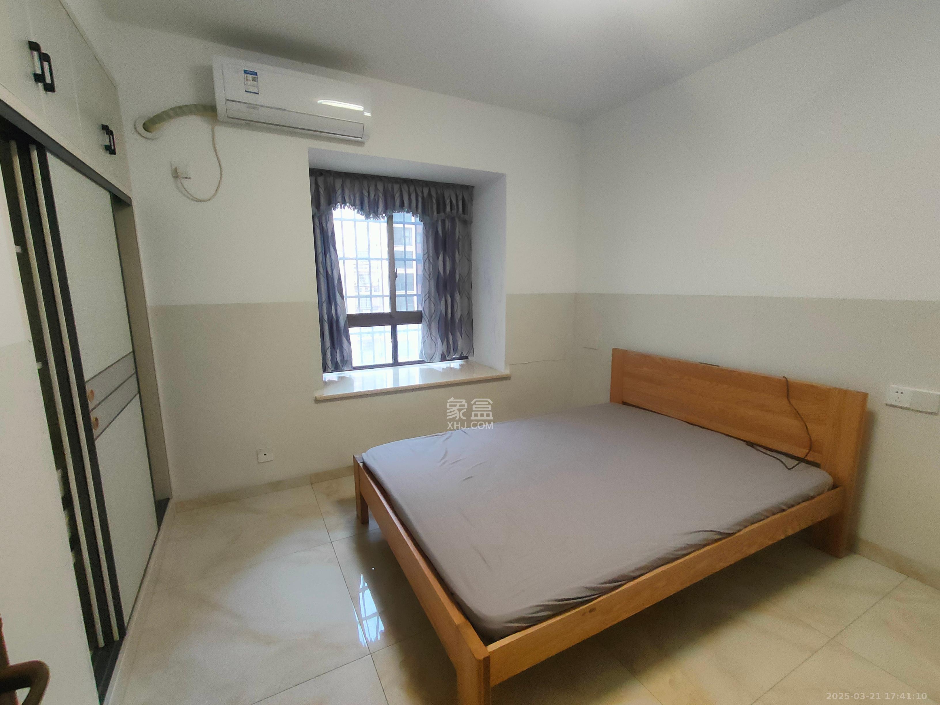 华龙家园(和泰家园) 3室2厅1卫 1500.0元/月 华龙家园(和泰家园) 3室2厅1卫 1500.0元/月室内图