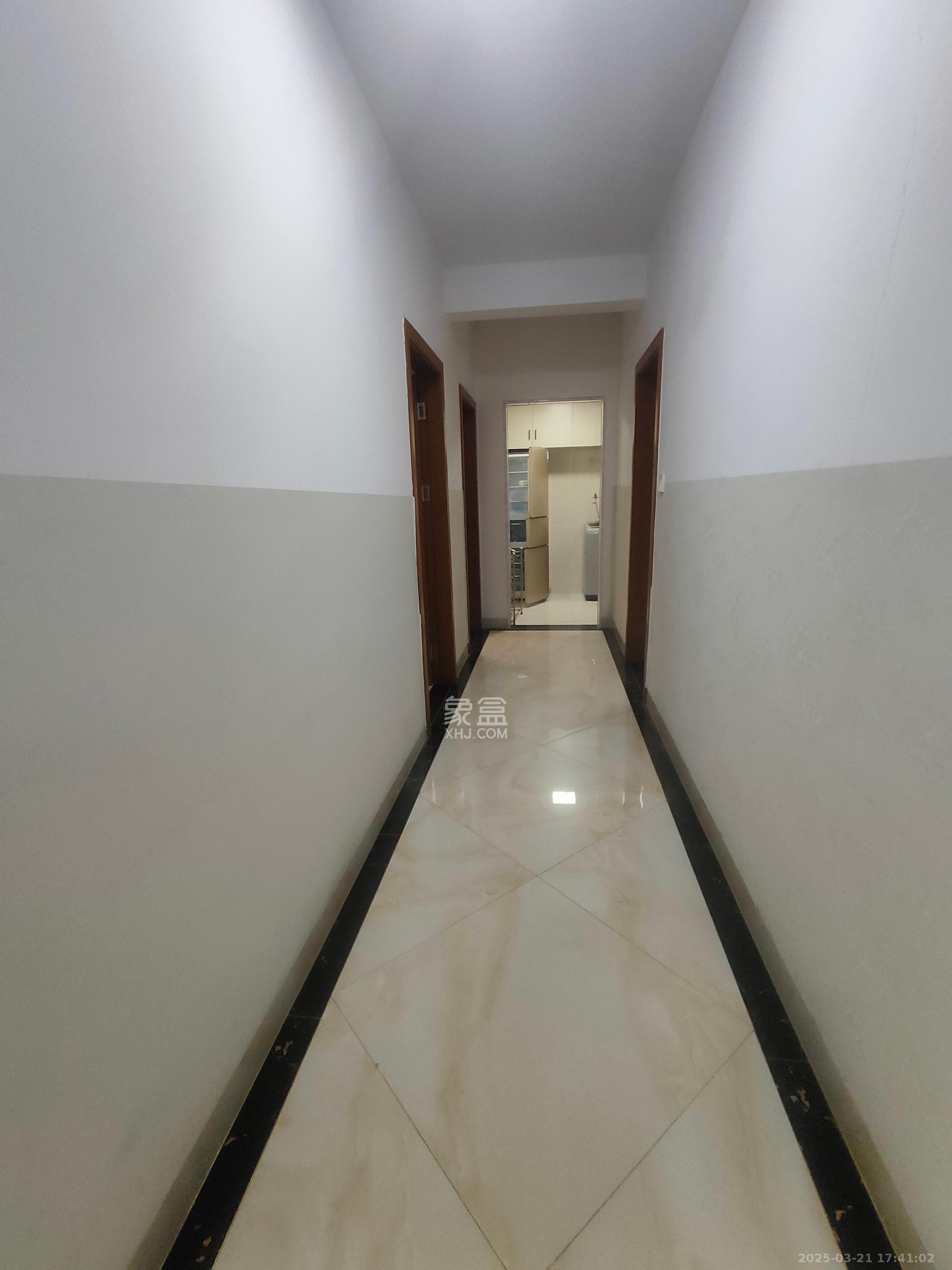 华龙家园(和泰家园) 3室2厅1卫 1500.0元/月 华龙家园(和泰家园) 3室2厅1卫 1500.0元/月室内图