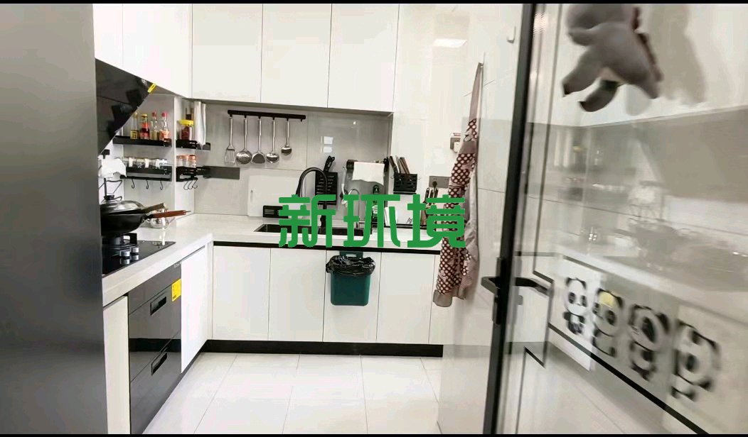 玉恒龙岸小区  3室2厅2卫   86.50万客厅