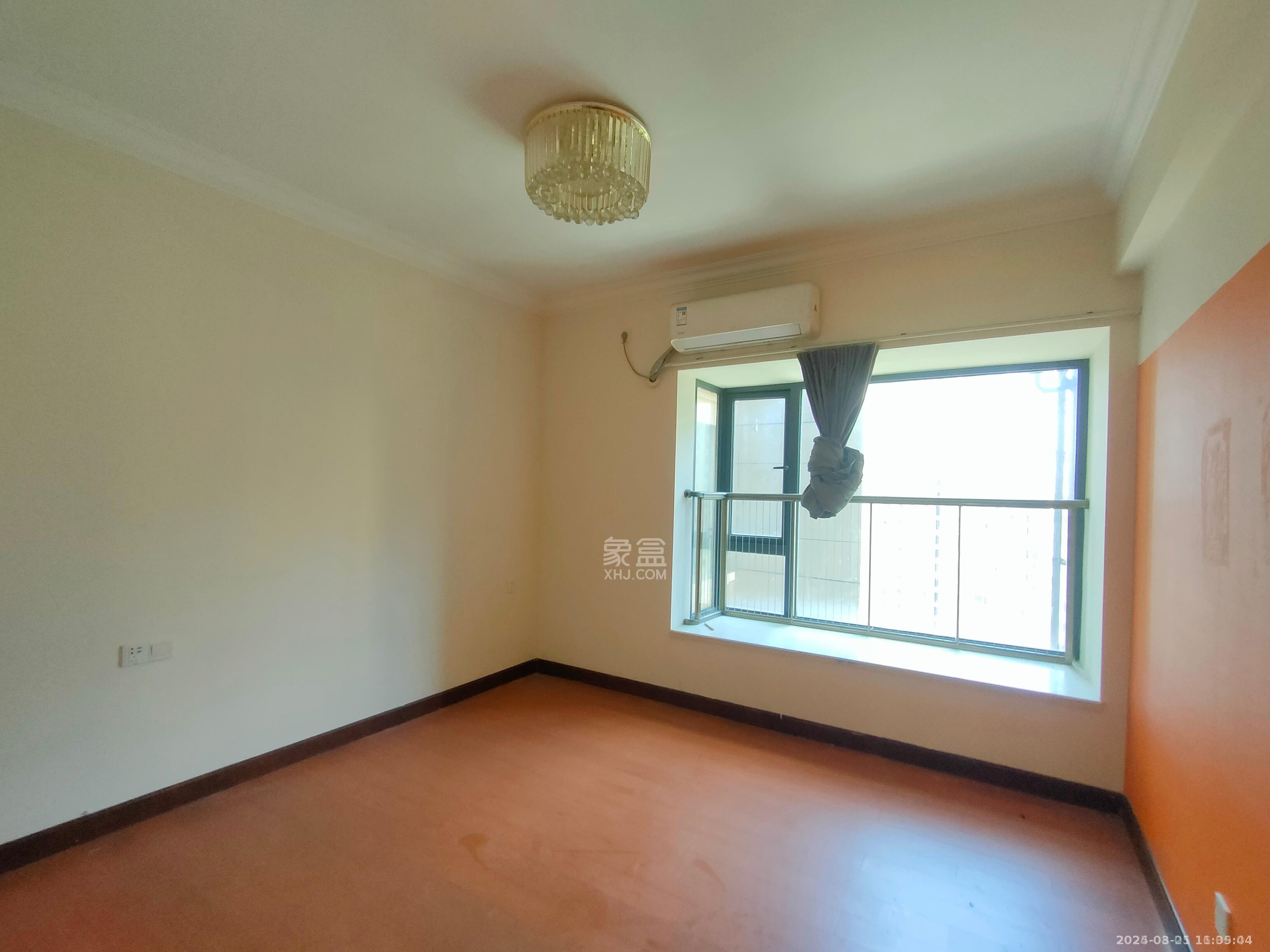 恒大华府 4室2厅2卫 2500.0元/月 恒大华府 4室2厅2卫 2500.0元/月室内图