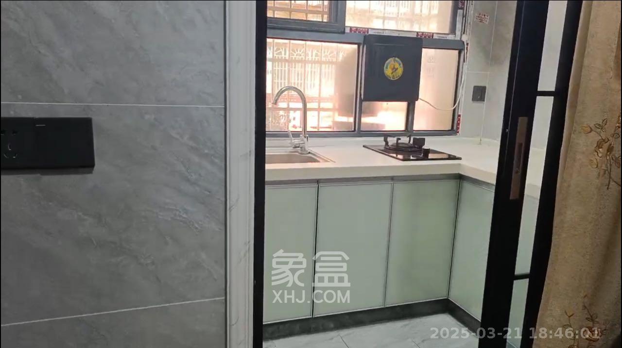 马王堆汽配城  1室2厅1卫   1200.00元/月室内图