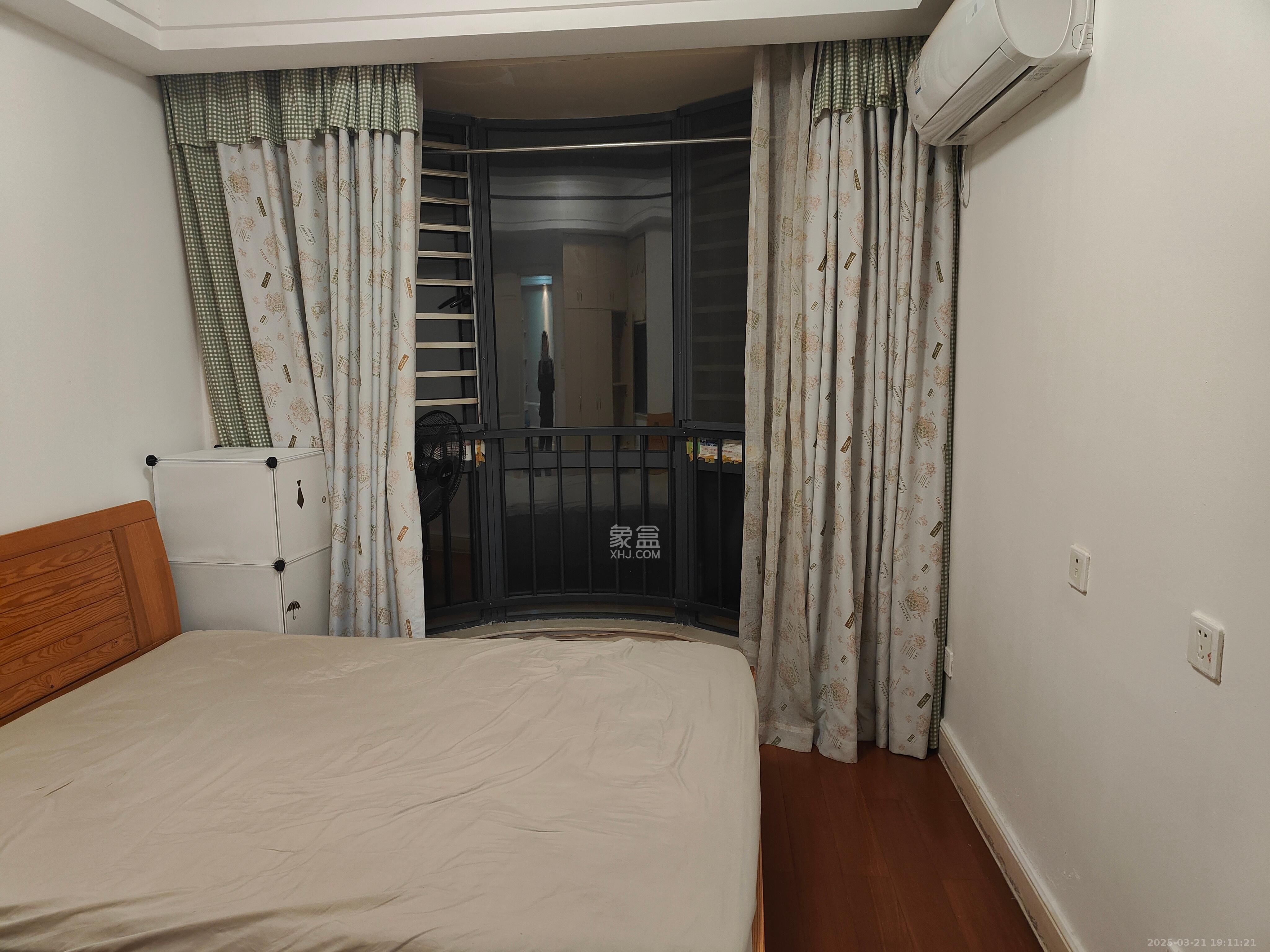 保利城(中航城国际社区、郡原美村) 1室1厅1卫 1300.0元/月 保利城(中航城国际社区、郡原美村) 1室1厅1卫 1300.0元/月室内图