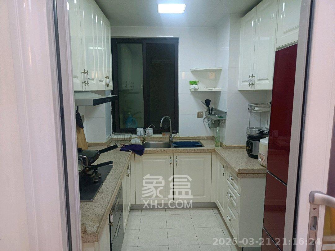 钰龙天下二期（钰龙佳园）  3室2厅2卫   3000.00元/月室内图