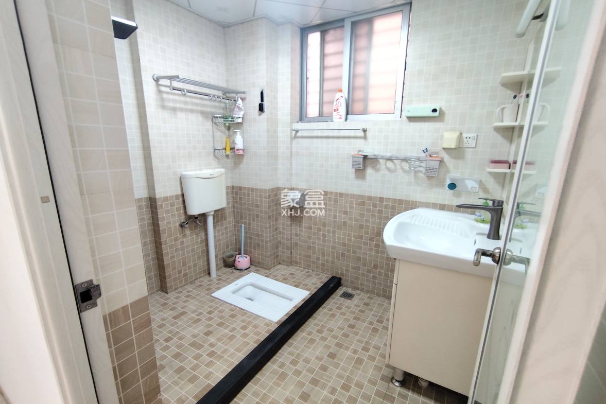 宝源花园 3室2厅1卫 2500.00元/月 宝源花园 3室2厅1卫 2500.00元/月室内图