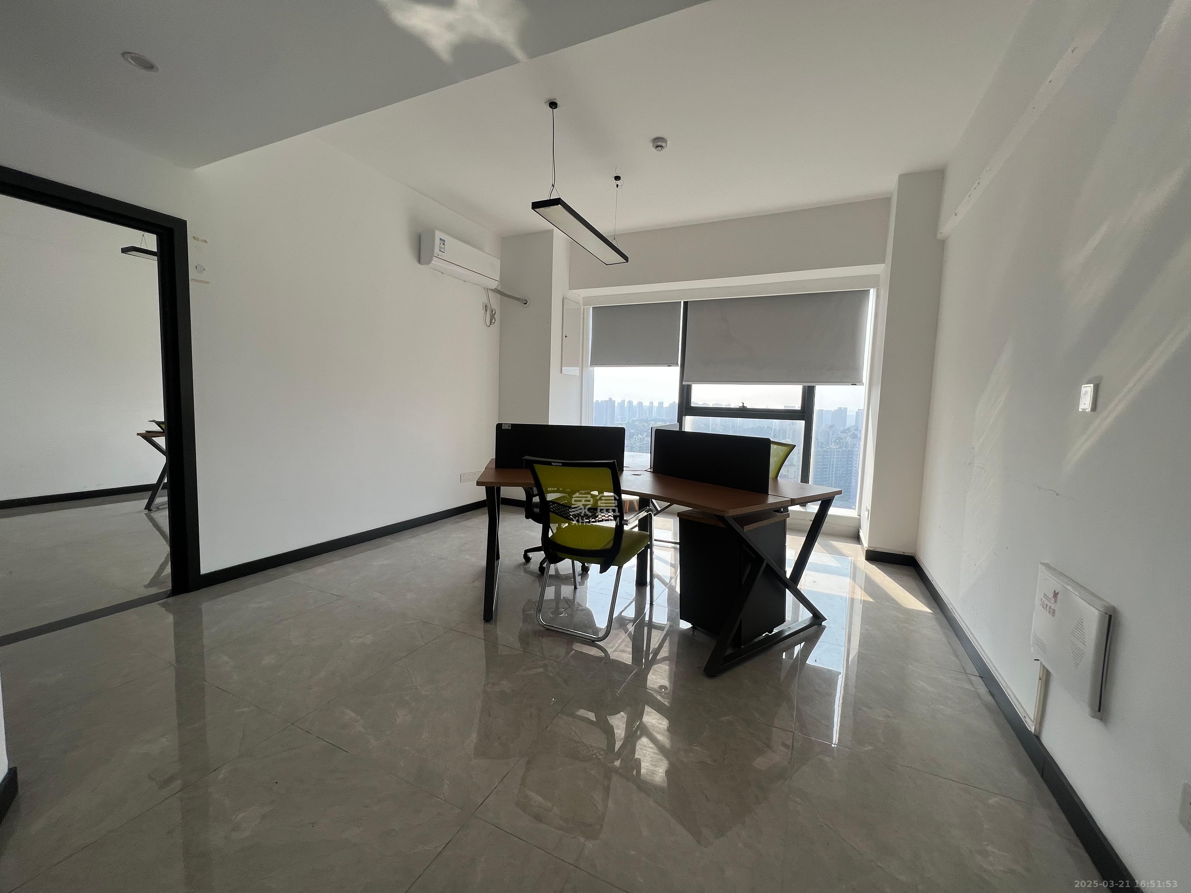 博长山水香颐 5室0厅0卫 11500.0元/月 博长山水香颐 5室0厅0卫 11500.0元/月室内图