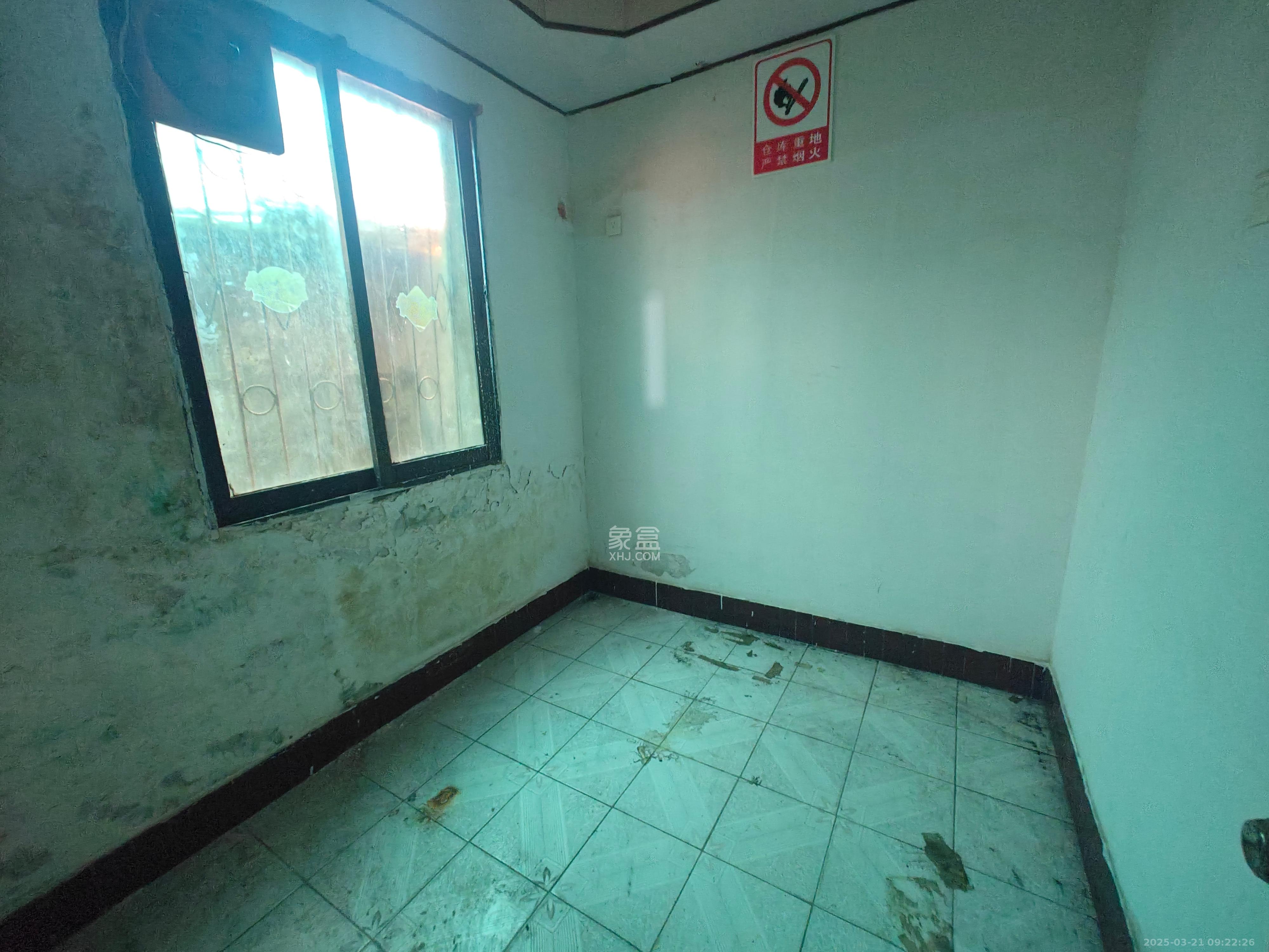 青山祠社区  2室1厅1卫    1000.0元/月室内图