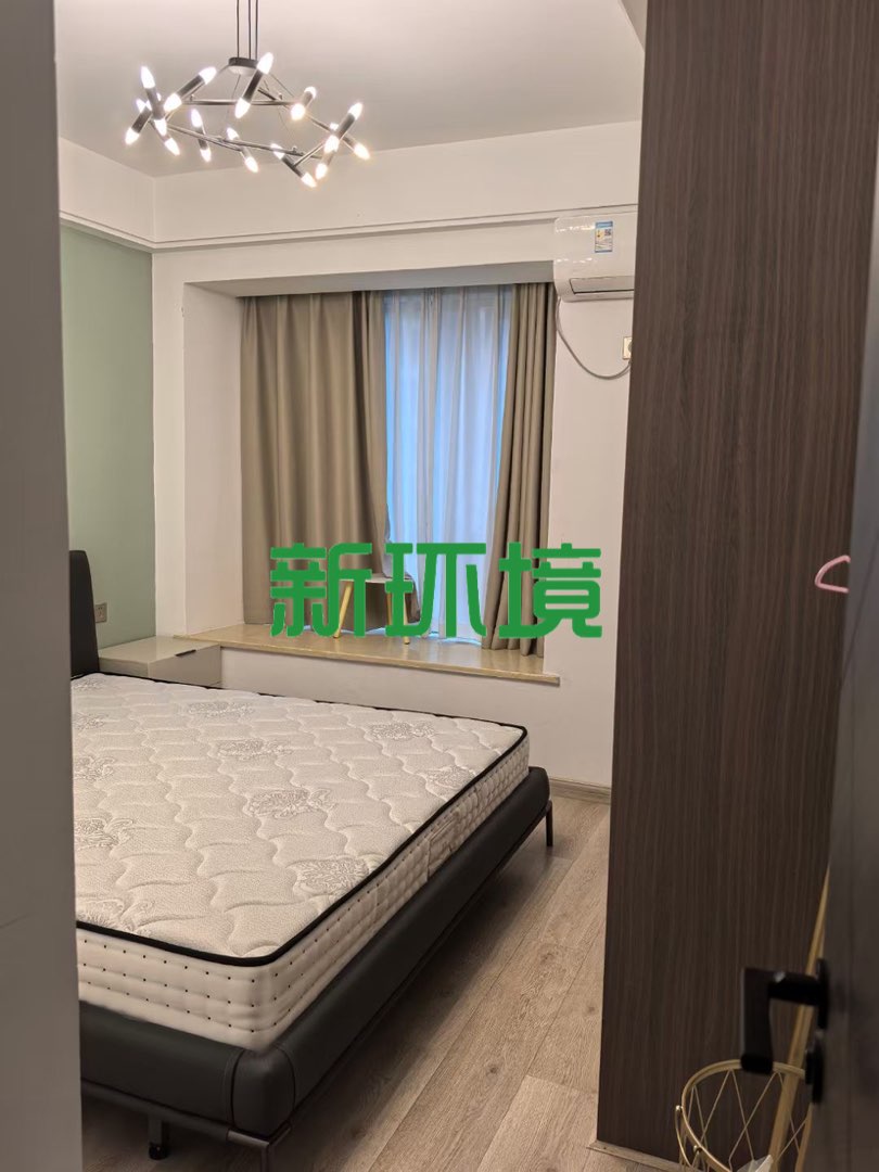 天门中央广场 3室2厅2卫 2600.0元/月 天门中央广场 3室2厅2卫 2600.0元/月室内图