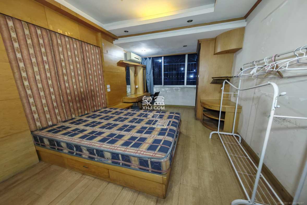 红旗雅居 3室2厅2卫 1700.0元/月 红旗雅居 3室2厅2卫 1700.0元/月室内图