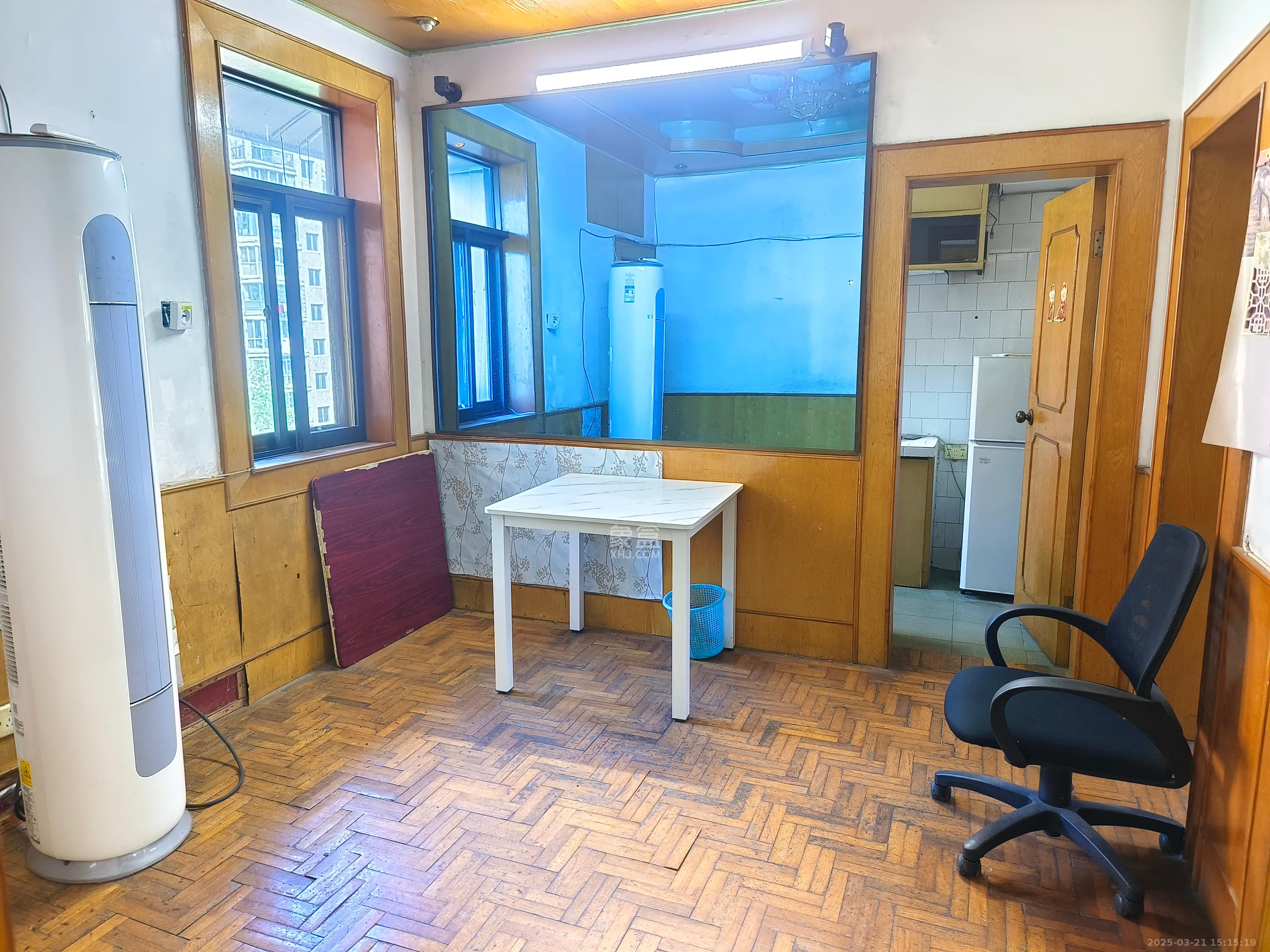 浦沅生活一区 2室1厅1卫 1100.0元/月 浦沅生活一区 2室1厅1卫 1100.0元/月室内图