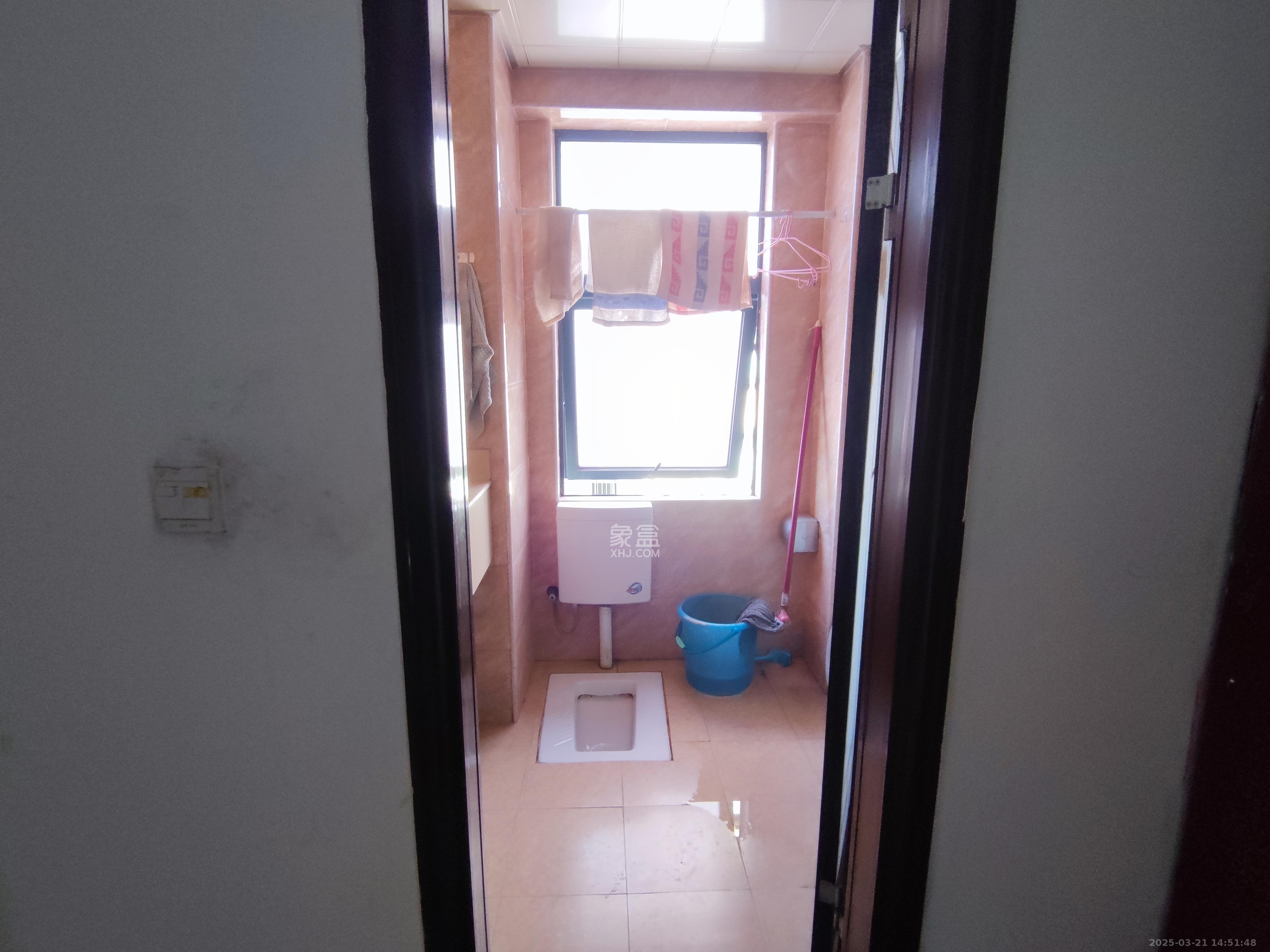 阳光锦城 1室1厅1卫 1800.0元/月 阳光锦城 1室1厅1卫 1800.0元/月室内图