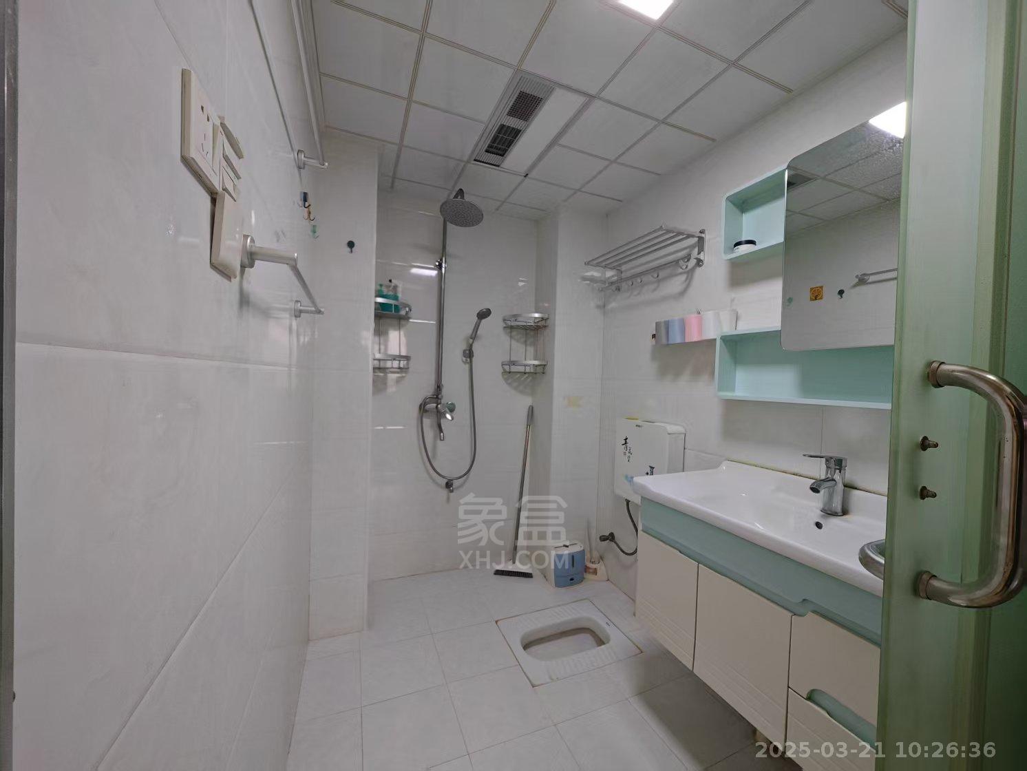 栗雨香堤  2室1厅1卫    1500.0元/月 栗雨香堤  2室1厅1卫    1500.0元/月室内图1