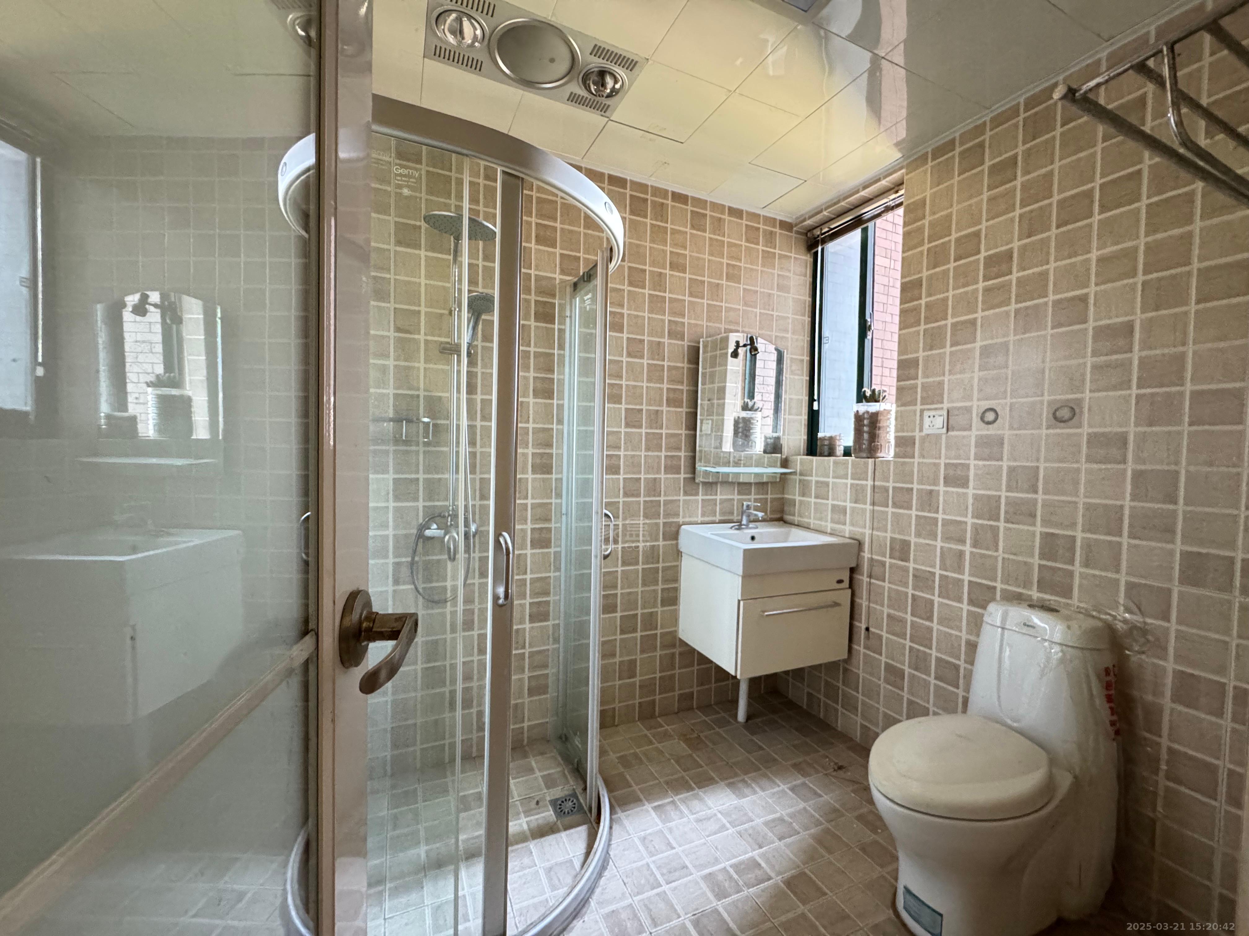 香山美境 3室2厅1卫 1700.0元/月 香山美境 3室2厅1卫 1700.0元/月室内图