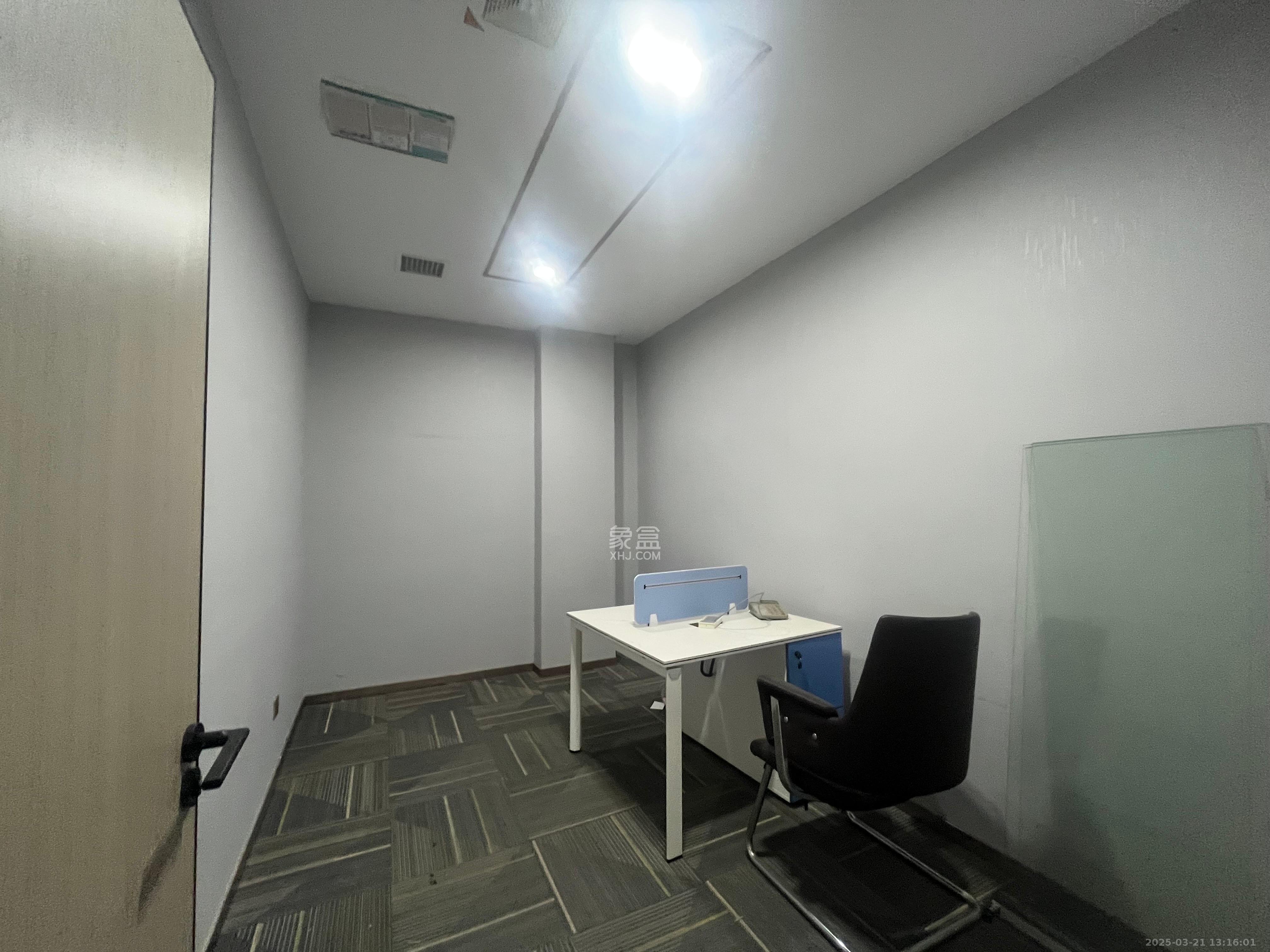 星城荣域   330.0㎡      12000.0元/月室内图