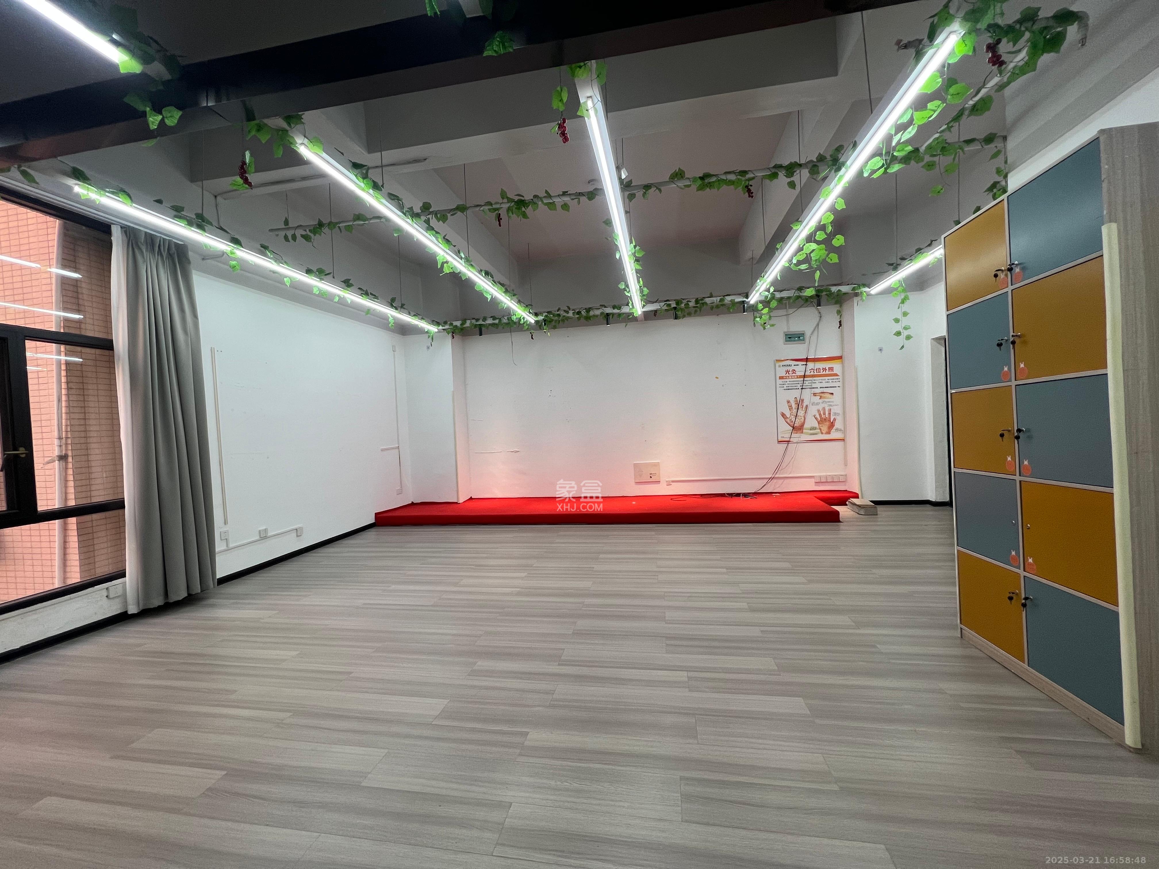 博长山水香颐  1室0厅0卫    4900.0元/月 博长山水香颐  1室0厅0卫    4900.0元/月