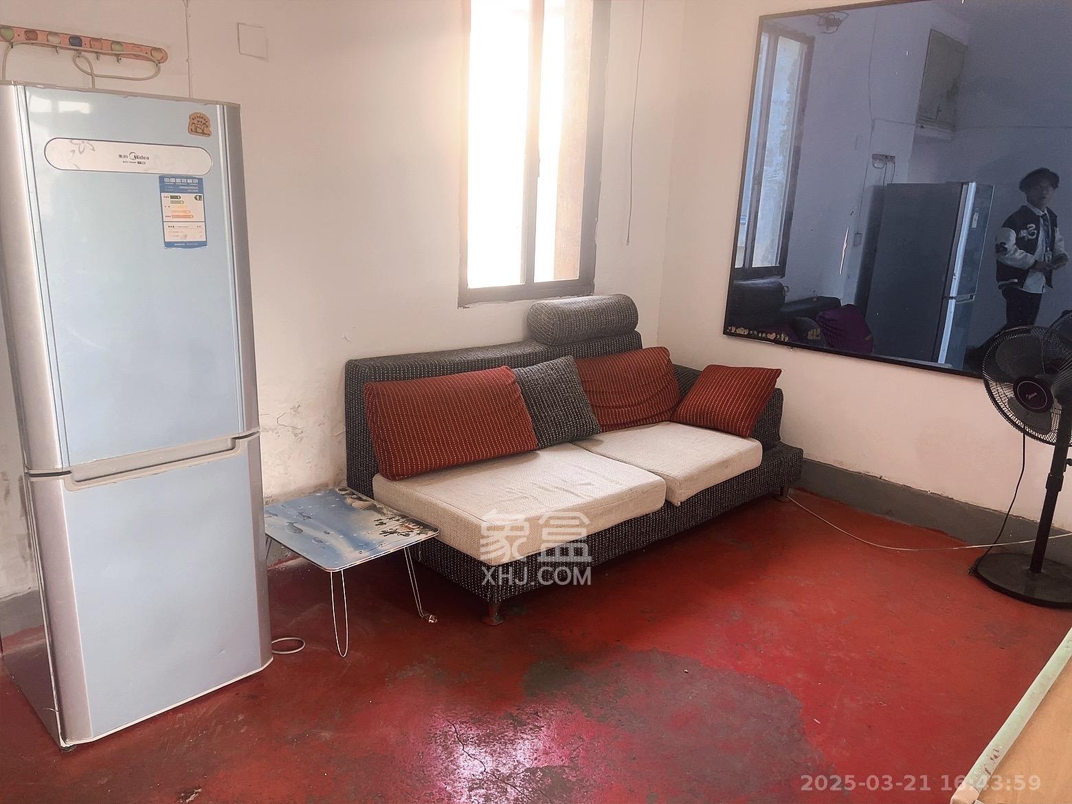 航天大院 2室1厅1卫 1100.0元/月 航天大院 2室1厅1卫 1100.0元/月室内图