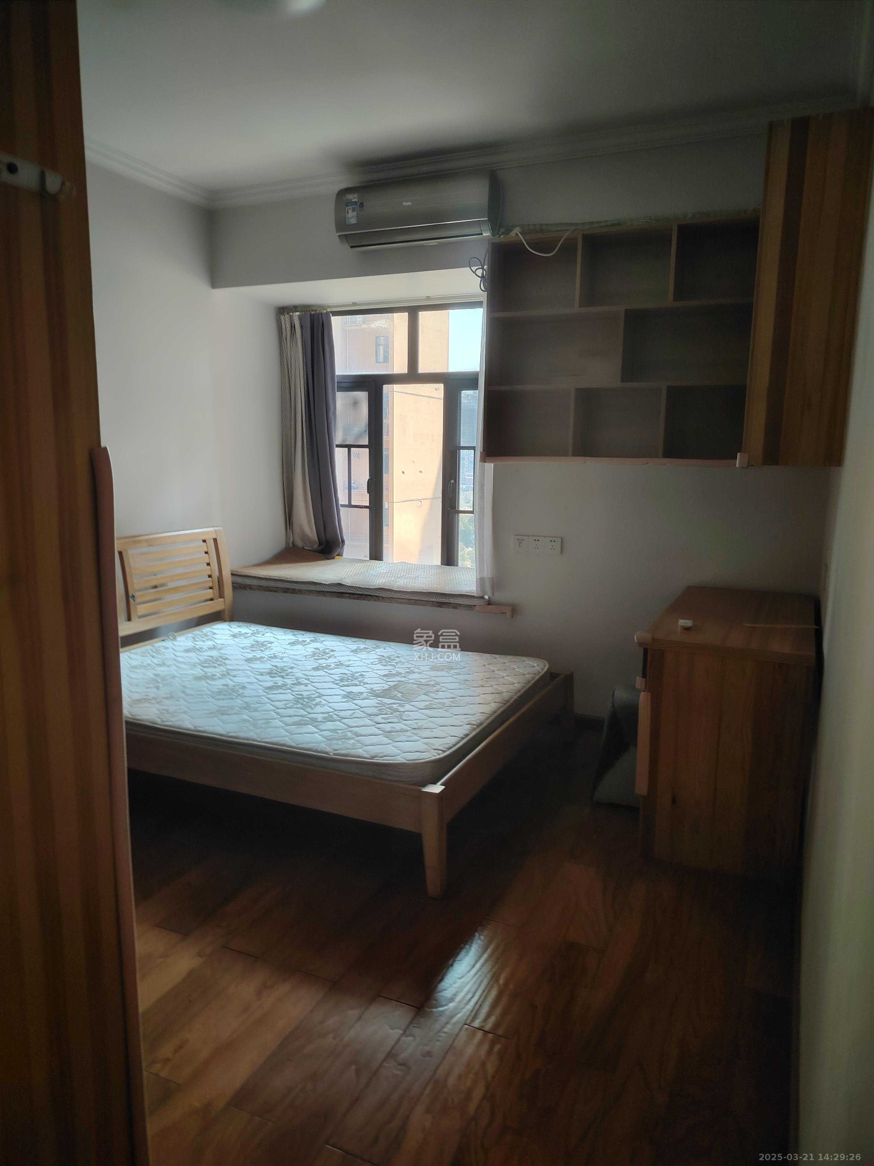 德润小区（丰升德润小区）  3室2厅2卫   2400.00元/月室内图