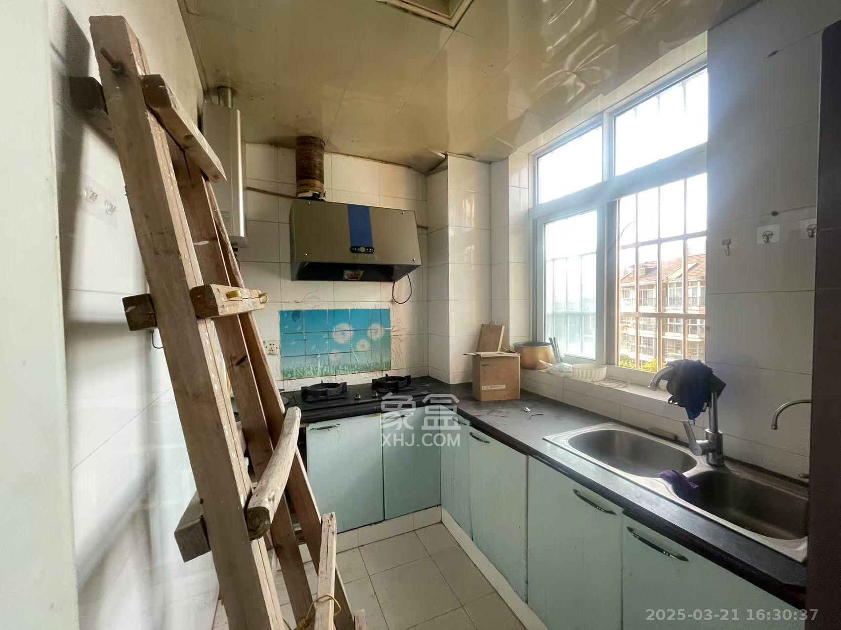 紫薇苑 2室2厅1卫 1800.0元/月 紫薇苑 2室2厅1卫 1800.0元/月室内图