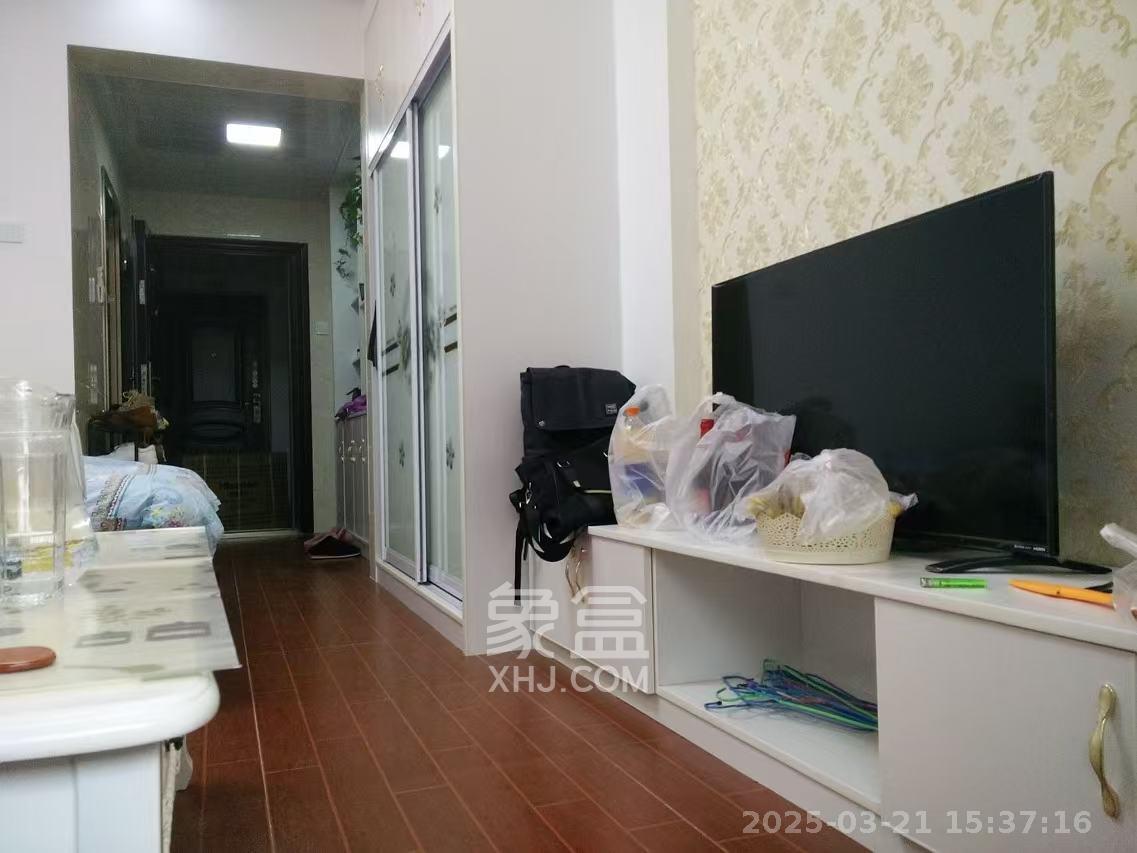 五矿紫湖香醍 1室1厅1卫 1100.0元/月 五矿紫湖香醍 1室1厅1卫 1100.0元/月室内图