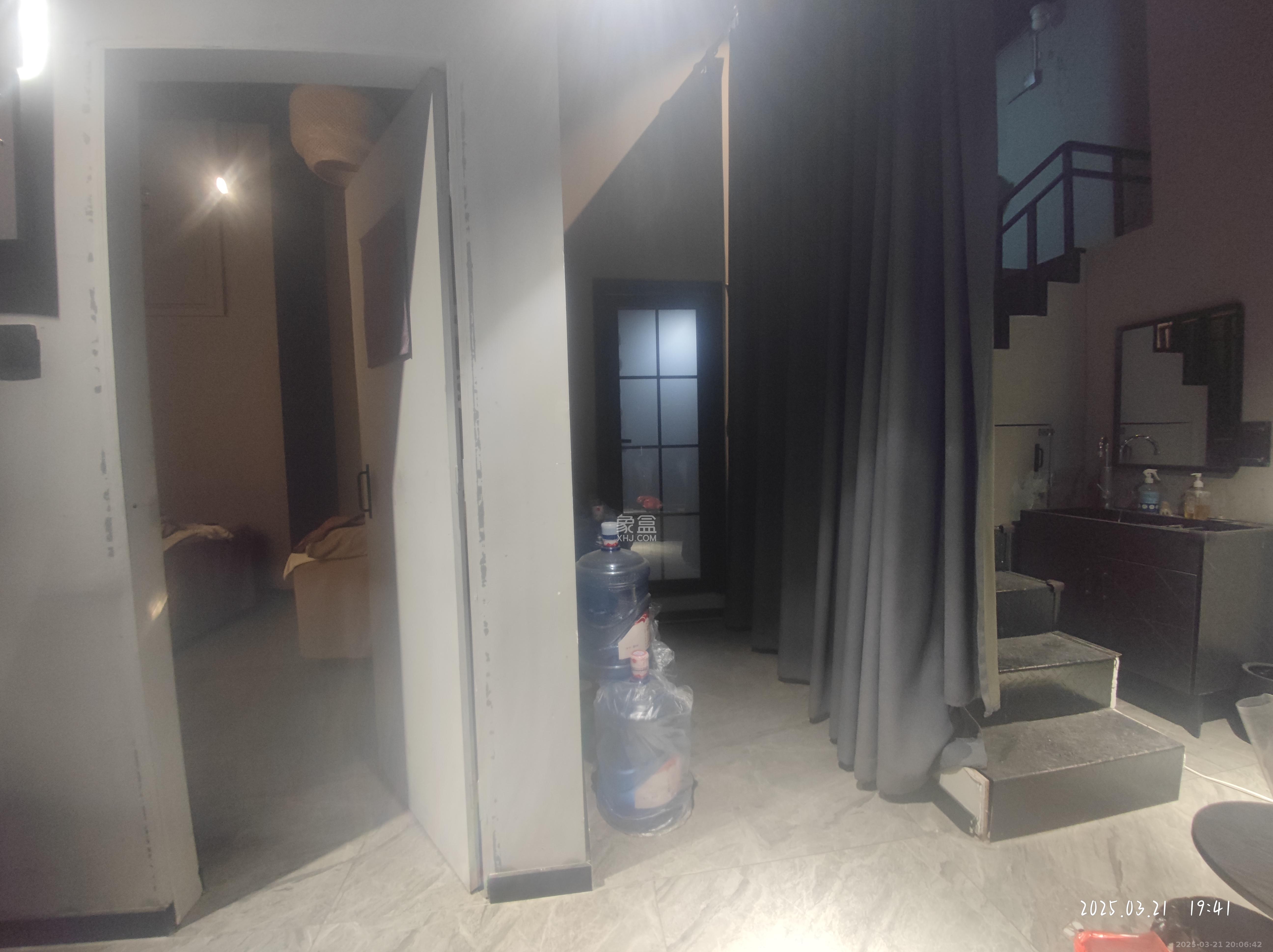 华远云玺公寓  1室1厅1卫    15000.0元/月 华远云玺公寓  1室1厅1卫    15000.0元/月室内图