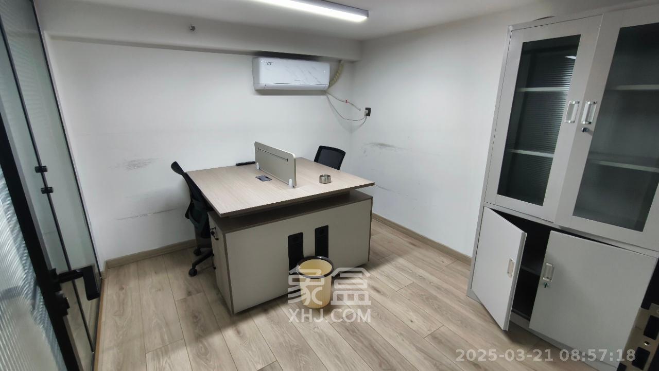 京武浪琴山三期(京武中心) 2室1厅1卫 4800.0元/月 京武浪琴山三期(京武中心) 2室1厅1卫 4800.0元/月室内图