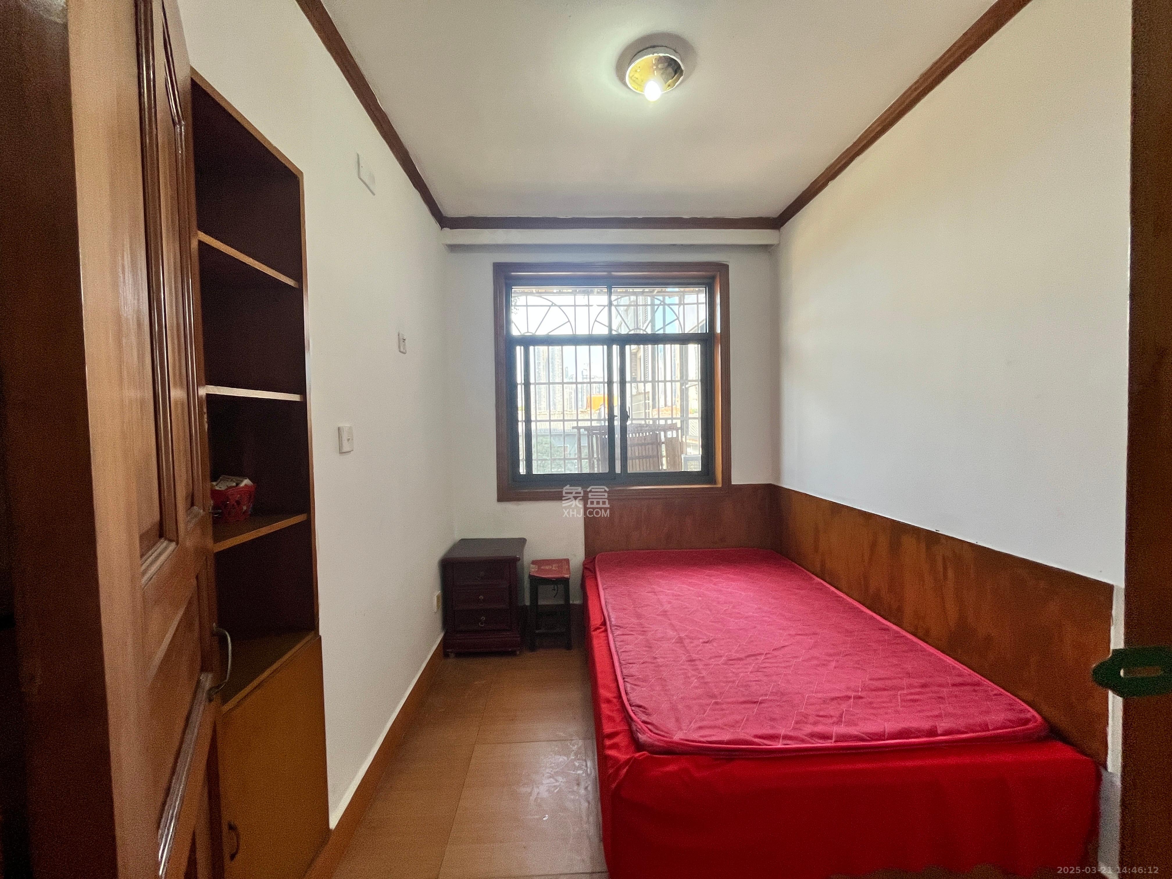 鴻福園  3室2廳2衛(wèi)   2800.00元/月室內(nèi)圖