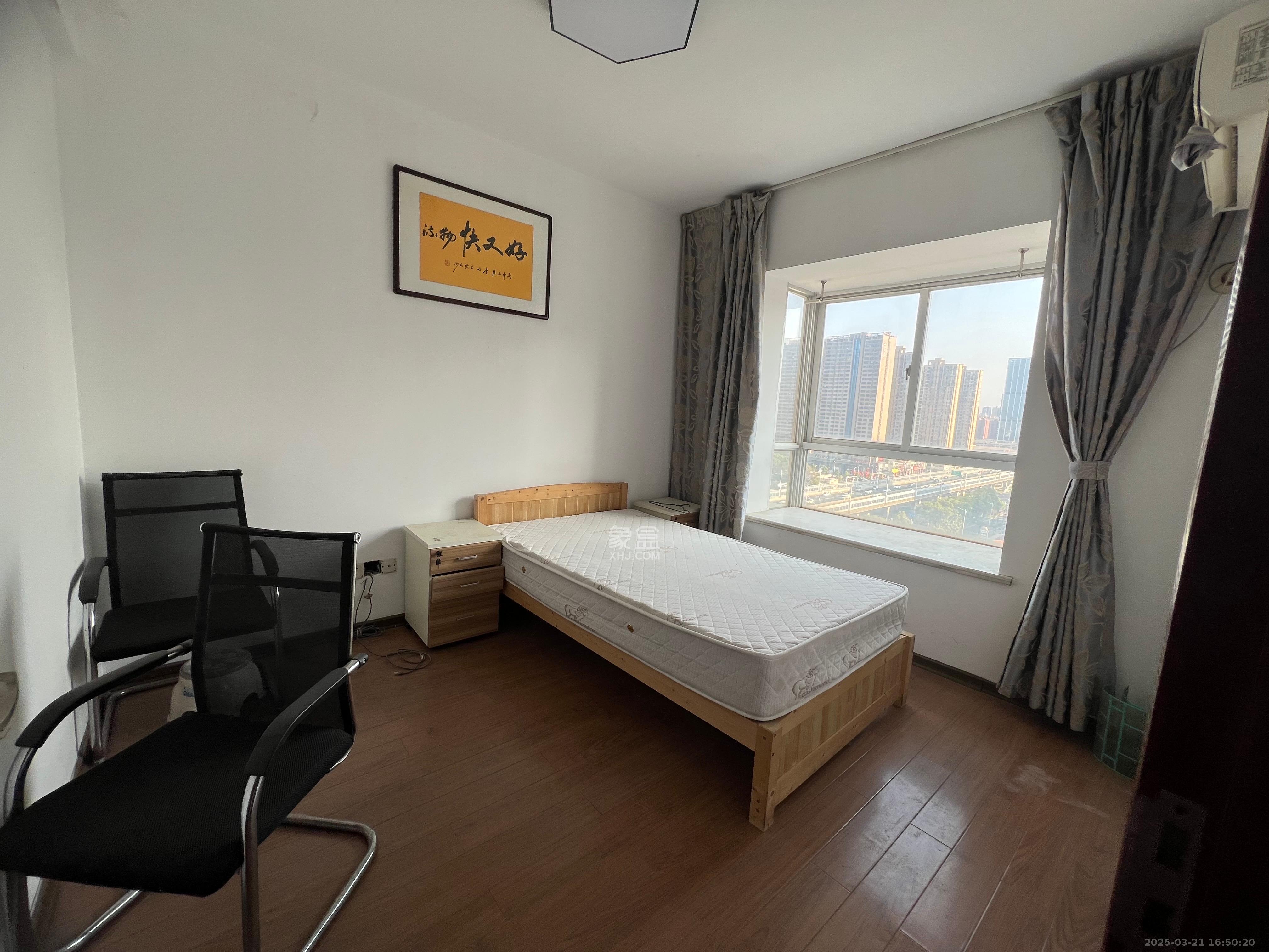 上河国际F座  3室2厅1卫   3500.00元/月室内图