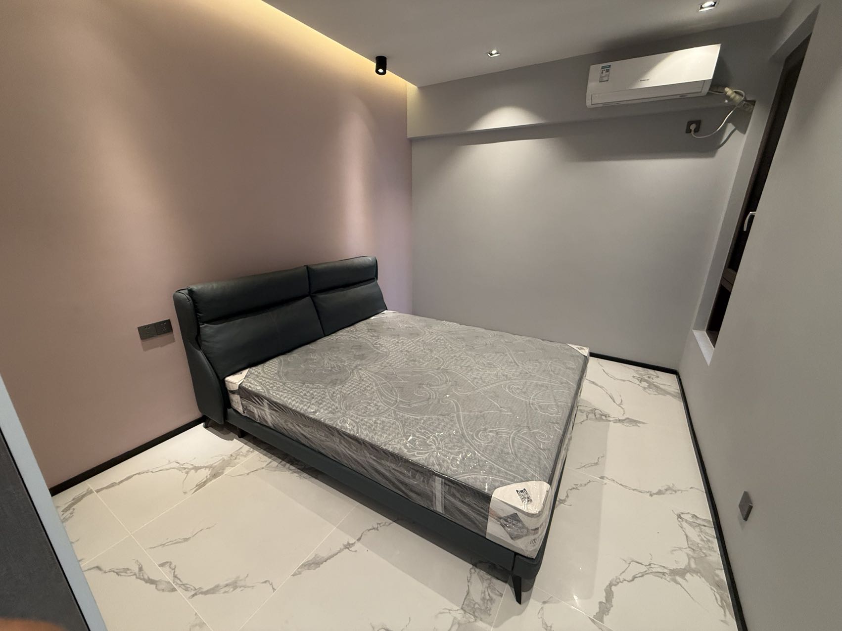 华润中心 2室2厅1卫 195.0万 华润中心 2室2厅1卫 195.0万室内图