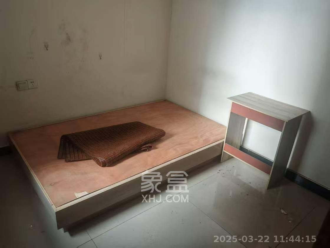 梅溪鑫苑名家  3室2厅1卫   2200.00元/月室内图